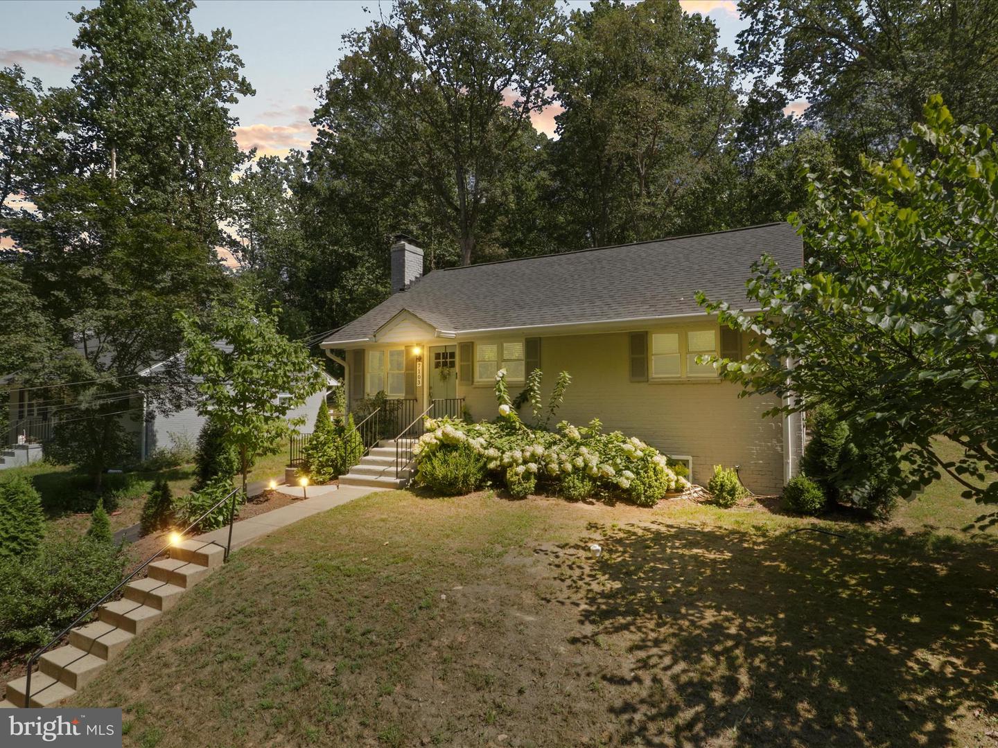 7103 VALLEYCREST BLVD, ANNANDALE, Virginia 22003, 4 Bedrooms Bedrooms, ,2 BathroomsBathrooms,Residential,For sale,7103 VALLEYCREST BLVD,VAFX2268624 MLS # VAFX2268624