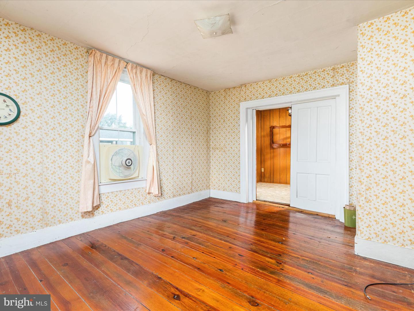 809 BROOK CREEK RD, TOMS BROOK, Virginia 22660, 3 Bedrooms Bedrooms, ,1 BathroomBathrooms,Residential,For sale,809 BROOK CREEK RD,VASH2012602 MLS # VASH2012602