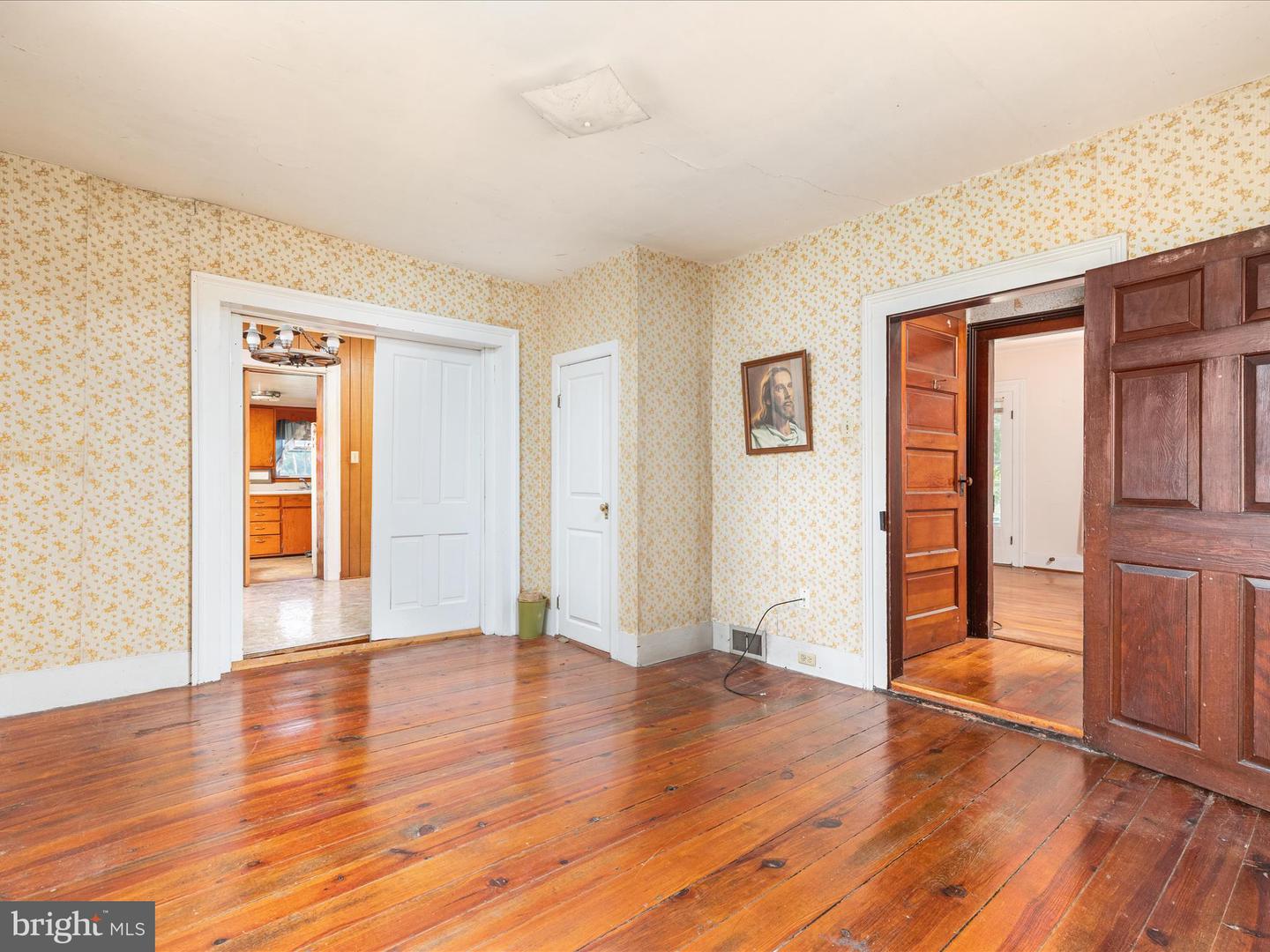 809 BROOK CREEK RD, TOMS BROOK, Virginia 22660, 3 Bedrooms Bedrooms, ,1 BathroomBathrooms,Residential,For sale,809 BROOK CREEK RD,VASH2012602 MLS # VASH2012602