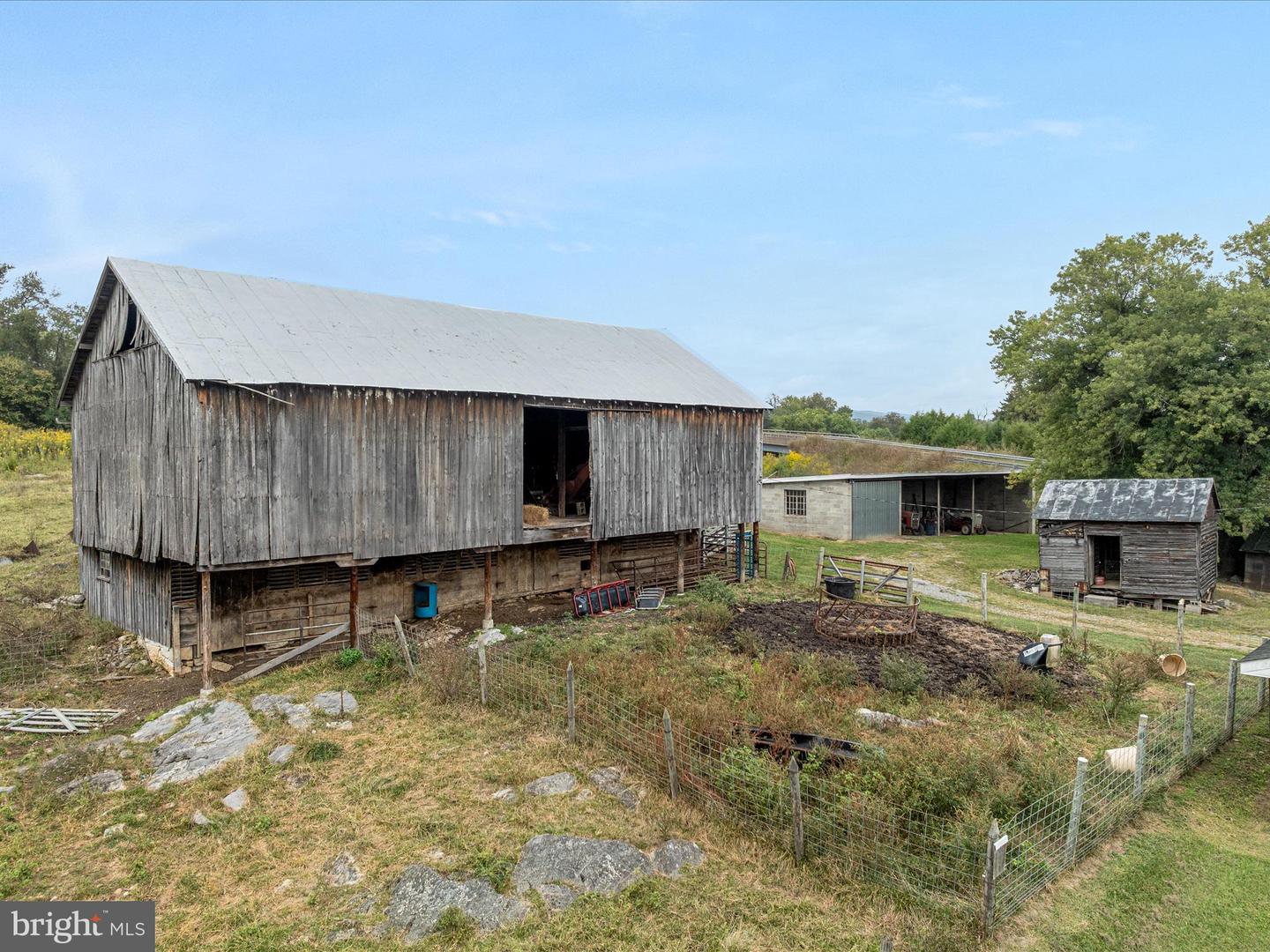809 BROOK CREEK RD, TOMS BROOK, Virginia 22660, 3 Bedrooms Bedrooms, ,1 BathroomBathrooms,Residential,For sale,809 BROOK CREEK RD,VASH2012602 MLS # VASH2012602