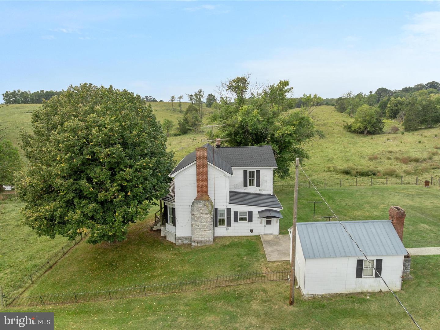 809 BROOK CREEK RD, TOMS BROOK, Virginia 22660, 3 Bedrooms Bedrooms, ,1 BathroomBathrooms,Residential,For sale,809 BROOK CREEK RD,VASH2012602 MLS # VASH2012602