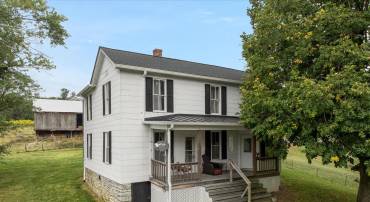 809 BROOK CREEK RD, TOMS BROOK, Virginia 22660, 3 Bedrooms Bedrooms, ,1 BathroomBathrooms,Residential,For sale,809 BROOK CREEK RD,VASH2012602 MLS # VASH2012602