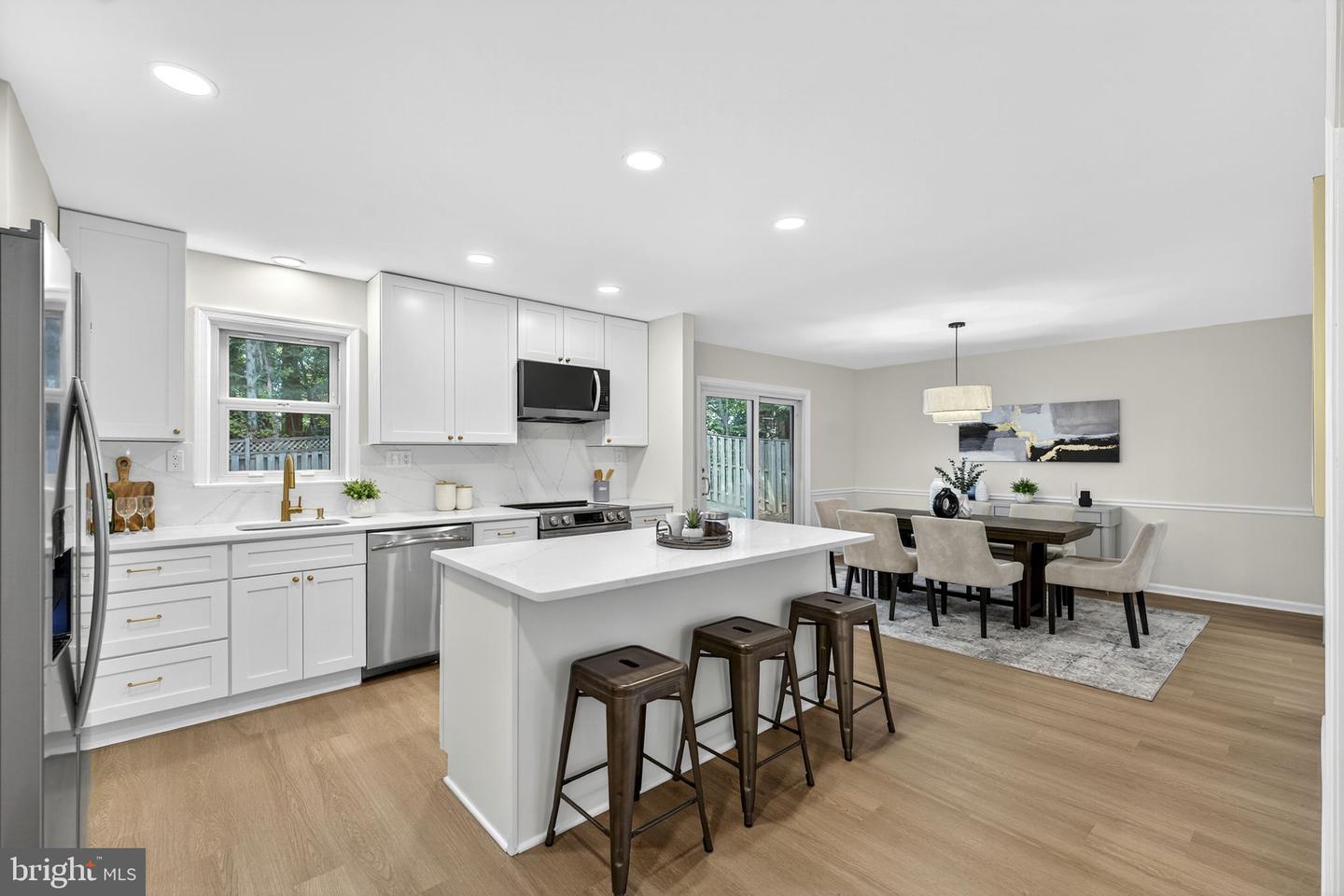 5006 LONE OAK PL, FAIRFAX, Virginia 22032, 4 Bedrooms Bedrooms, ,3 BathroomsBathrooms,Residential,For sale,5006 LONE OAK PL,VAFX2268644 MLS # VAFX2268644