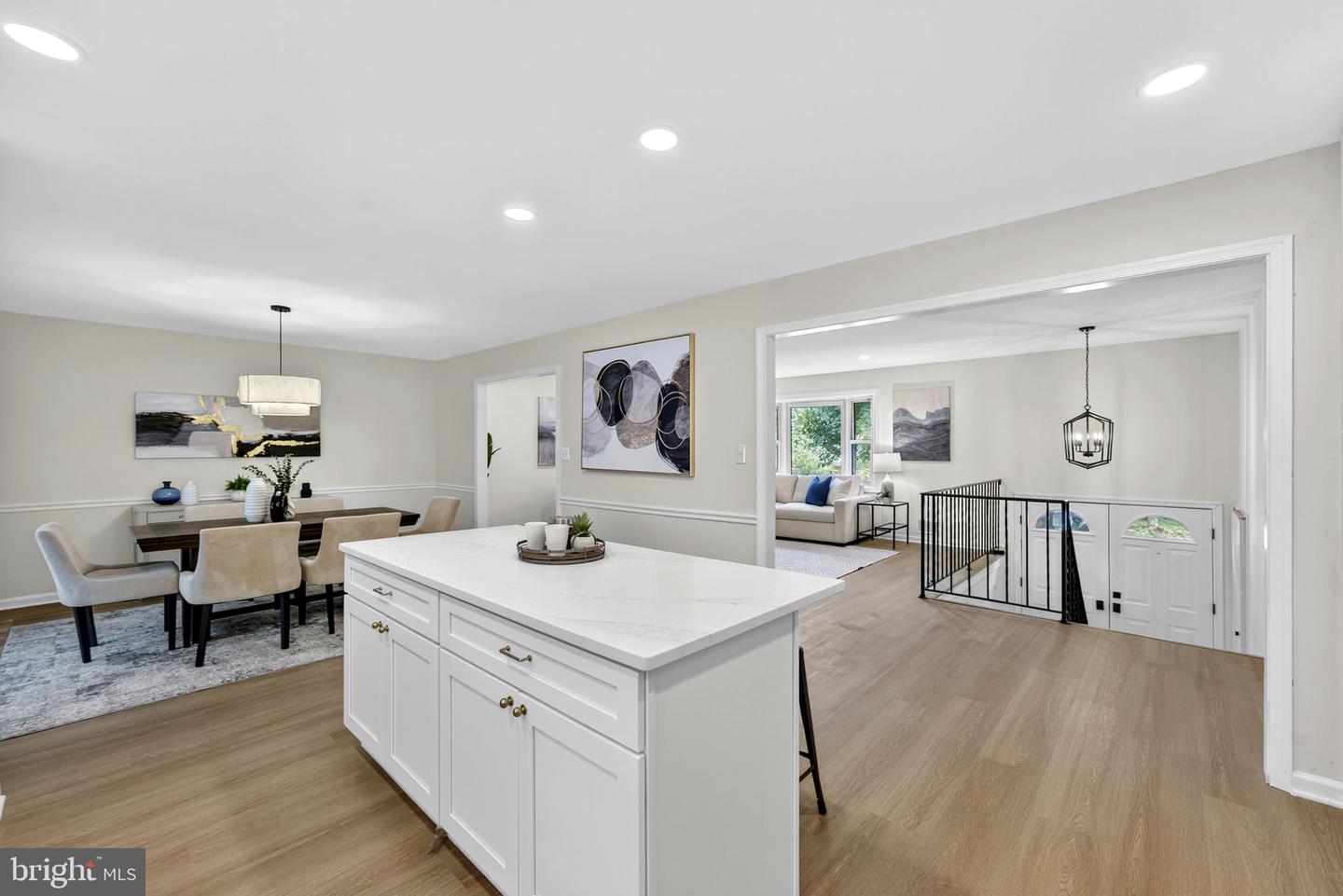 5006 LONE OAK PL, FAIRFAX, Virginia 22032, 4 Bedrooms Bedrooms, ,3 BathroomsBathrooms,Residential,For sale,5006 LONE OAK PL,VAFX2268644 MLS # VAFX2268644