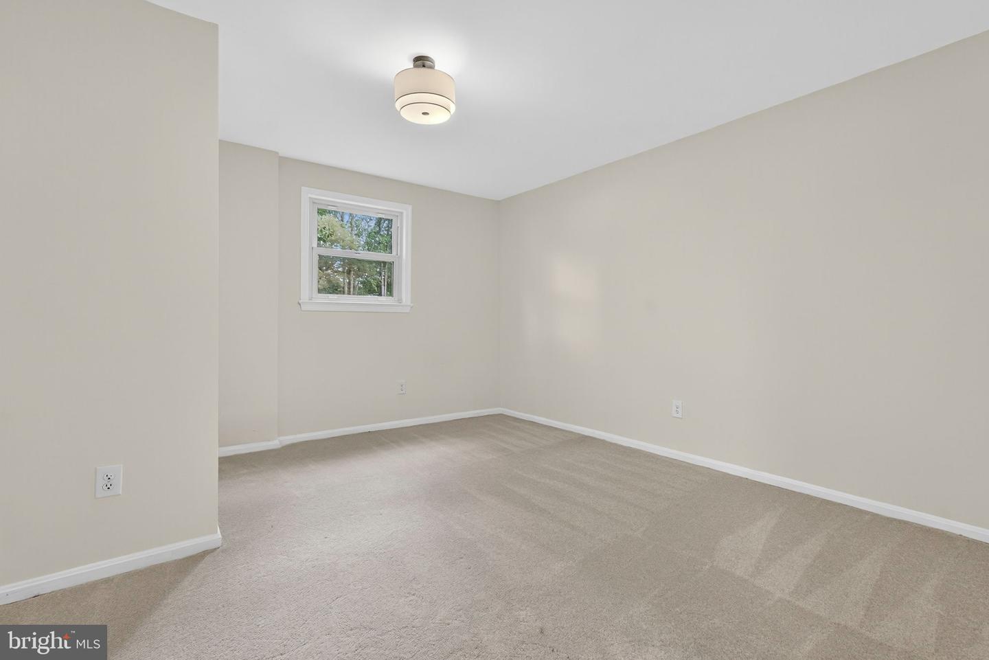 5006 LONE OAK PL, FAIRFAX, Virginia 22032, 4 Bedrooms Bedrooms, ,3 BathroomsBathrooms,Residential,For sale,5006 LONE OAK PL,VAFX2268644 MLS # VAFX2268644