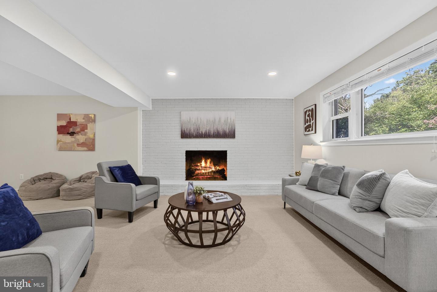 5006 LONE OAK PL, FAIRFAX, Virginia 22032, 4 Bedrooms Bedrooms, ,3 BathroomsBathrooms,Residential,For sale,5006 LONE OAK PL,VAFX2268644 MLS # VAFX2268644