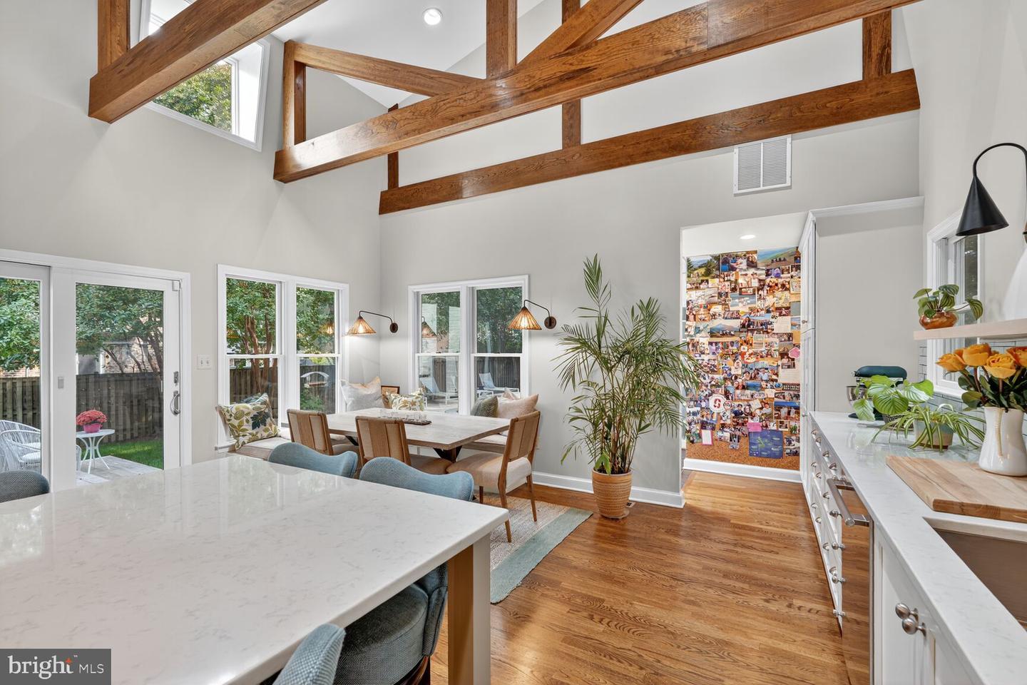 3122 N NOTTINGHAM ST N, ARLINGTON, Virginia 22207, 4 Bedrooms Bedrooms, ,3 BathroomsBathrooms,Residential,For sale,3122 N NOTTINGHAM ST N,VAAR2064052 MLS # VAAR2064052