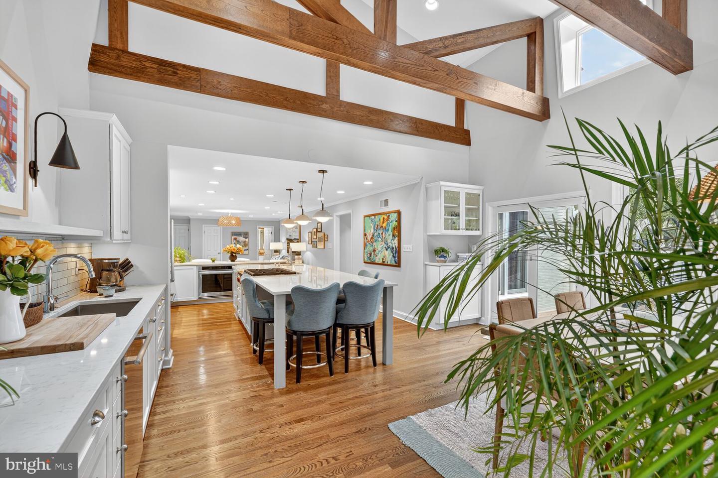 3122 N NOTTINGHAM ST N, ARLINGTON, Virginia 22207, 4 Bedrooms Bedrooms, ,3 BathroomsBathrooms,Residential,For sale,3122 N NOTTINGHAM ST N,VAAR2064052 MLS # VAAR2064052