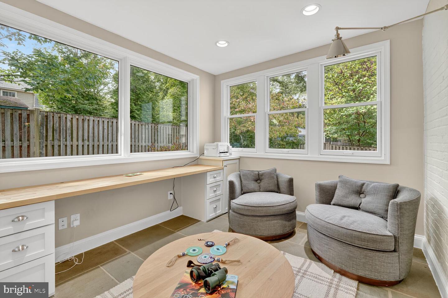 3122 N NOTTINGHAM ST N, ARLINGTON, Virginia 22207, 4 Bedrooms Bedrooms, ,3 BathroomsBathrooms,Residential,For sale,3122 N NOTTINGHAM ST N,VAAR2064052 MLS # VAAR2064052