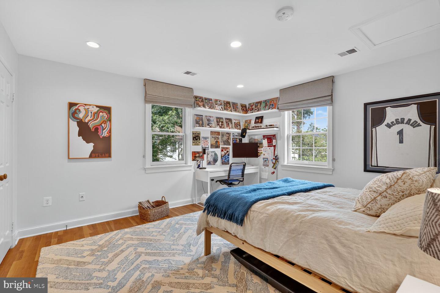 3122 N NOTTINGHAM ST N, ARLINGTON, Virginia 22207, 4 Bedrooms Bedrooms, ,3 BathroomsBathrooms,Residential,For sale,3122 N NOTTINGHAM ST N,VAAR2064052 MLS # VAAR2064052