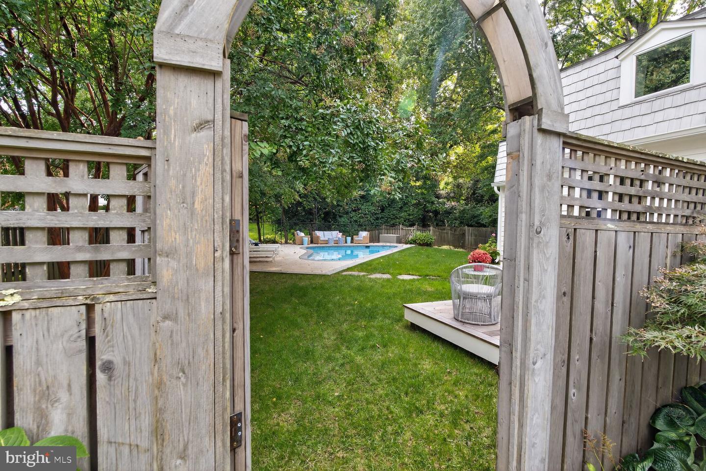 3122 N NOTTINGHAM ST N, ARLINGTON, Virginia 22207, 4 Bedrooms Bedrooms, ,3 BathroomsBathrooms,Residential,For sale,3122 N NOTTINGHAM ST N,VAAR2064052 MLS # VAAR2064052