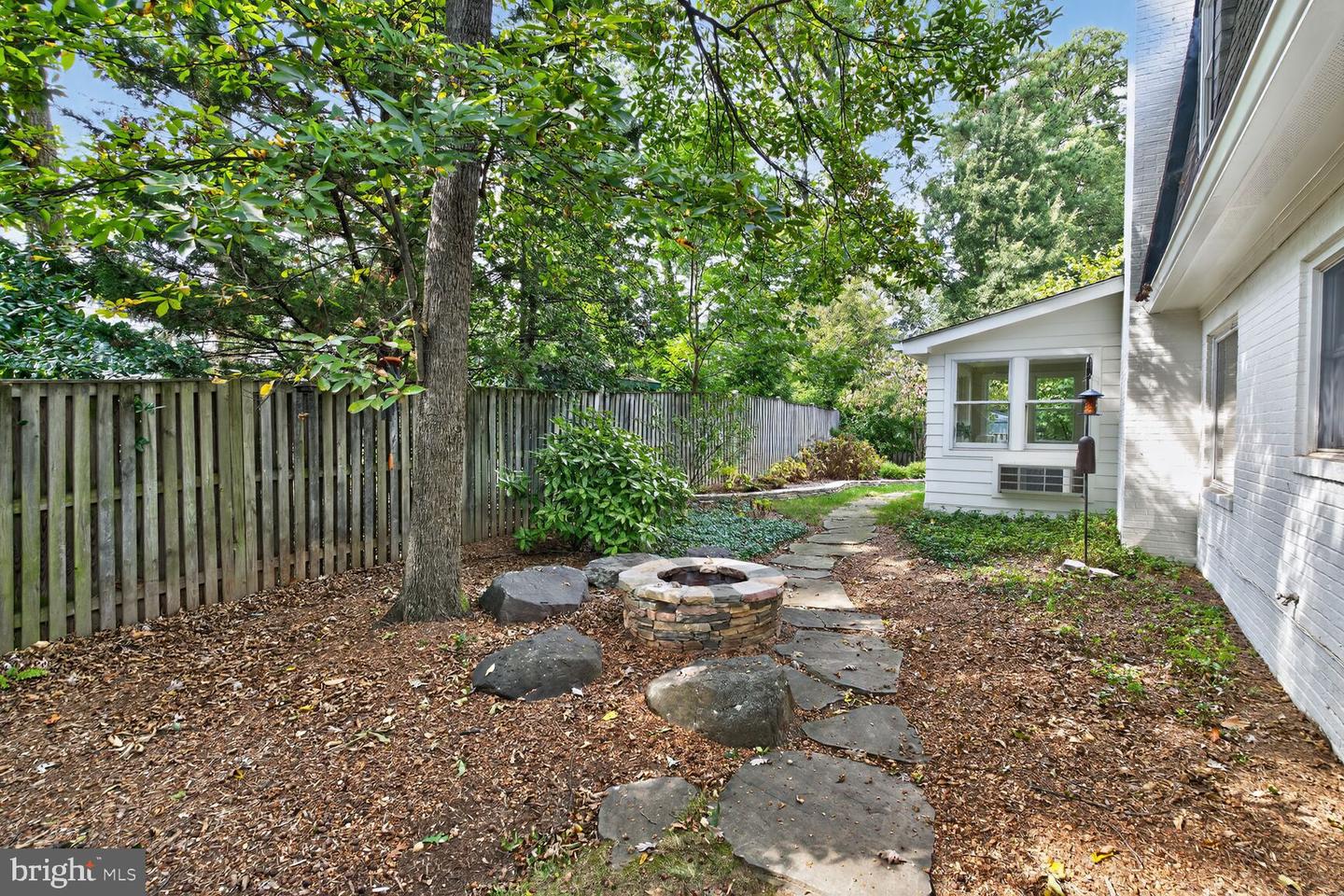 3122 N NOTTINGHAM ST N, ARLINGTON, Virginia 22207, 4 Bedrooms Bedrooms, ,3 BathroomsBathrooms,Residential,For sale,3122 N NOTTINGHAM ST N,VAAR2064052 MLS # VAAR2064052