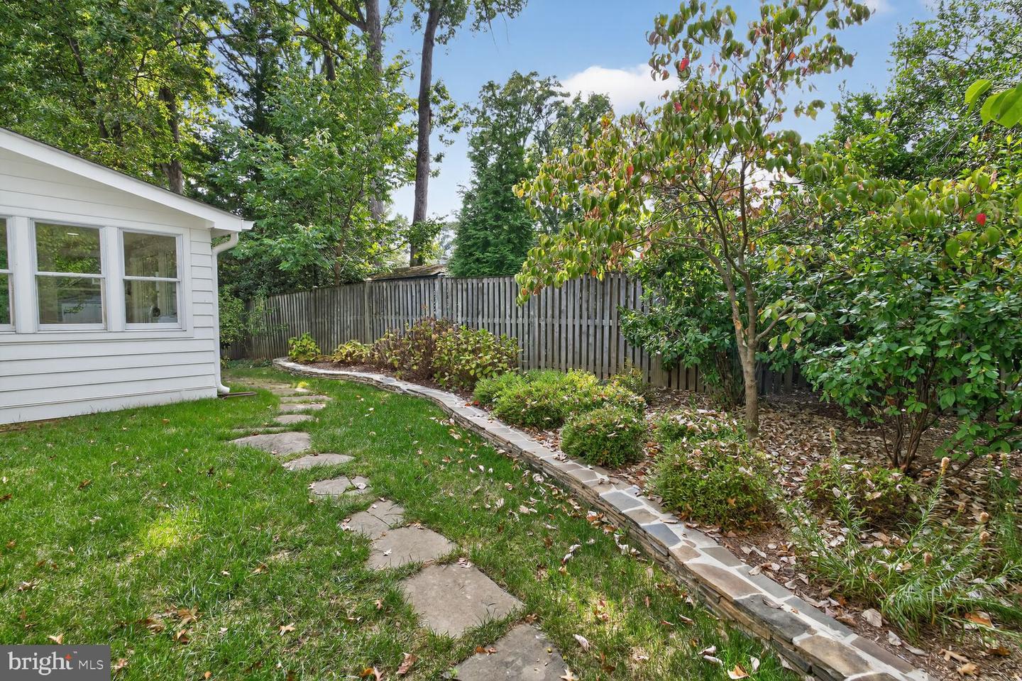 3122 N NOTTINGHAM ST N, ARLINGTON, Virginia 22207, 4 Bedrooms Bedrooms, ,3 BathroomsBathrooms,Residential,For sale,3122 N NOTTINGHAM ST N,VAAR2064052 MLS # VAAR2064052