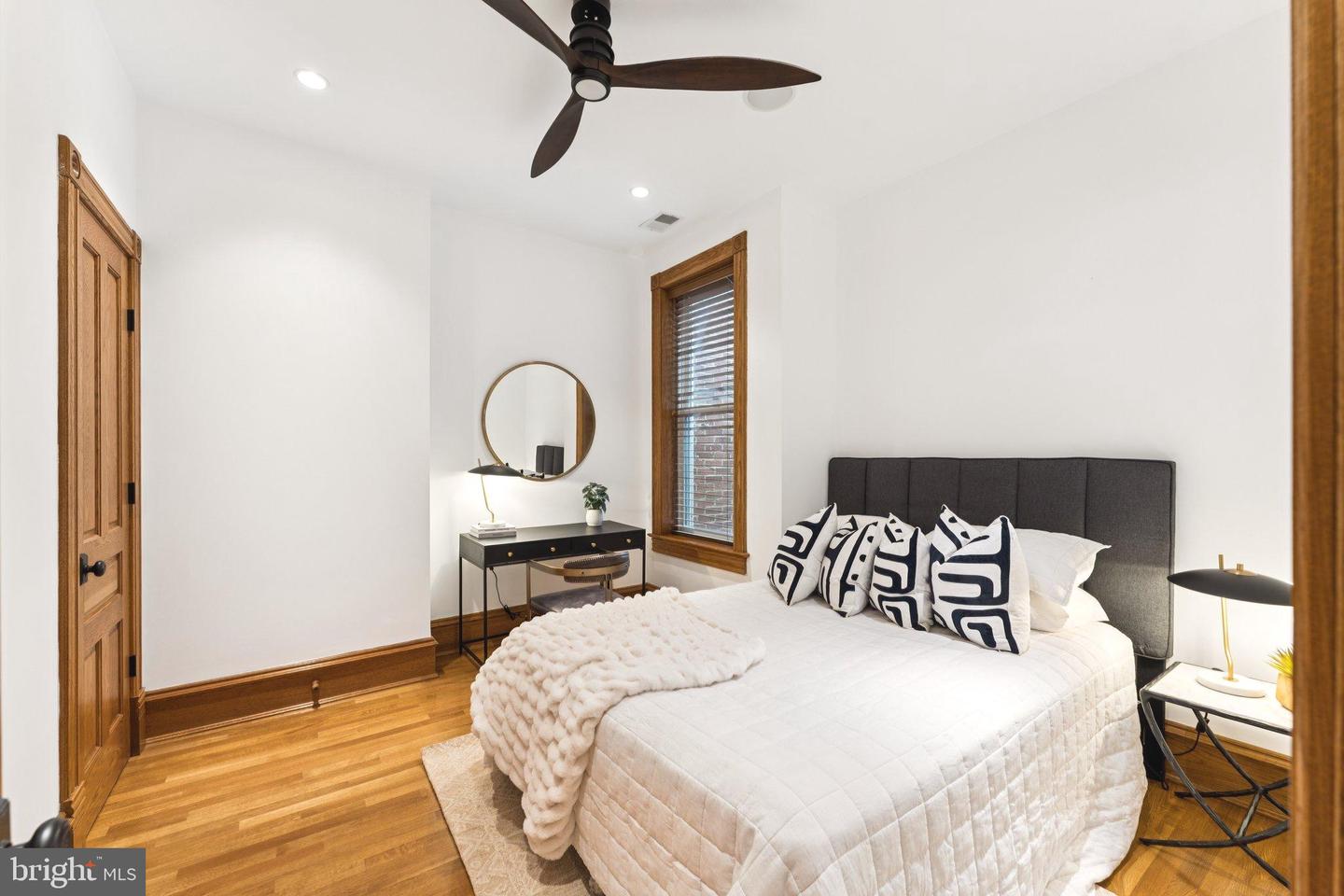1620 S ST NW, WASHINGTON, District Of Columbia 20009, 5 Bedrooms Bedrooms, ,5 BathroomsBathrooms,Residential,For sale,1620 S ST NW,DCDC2223642 MLS # DCDC2223642