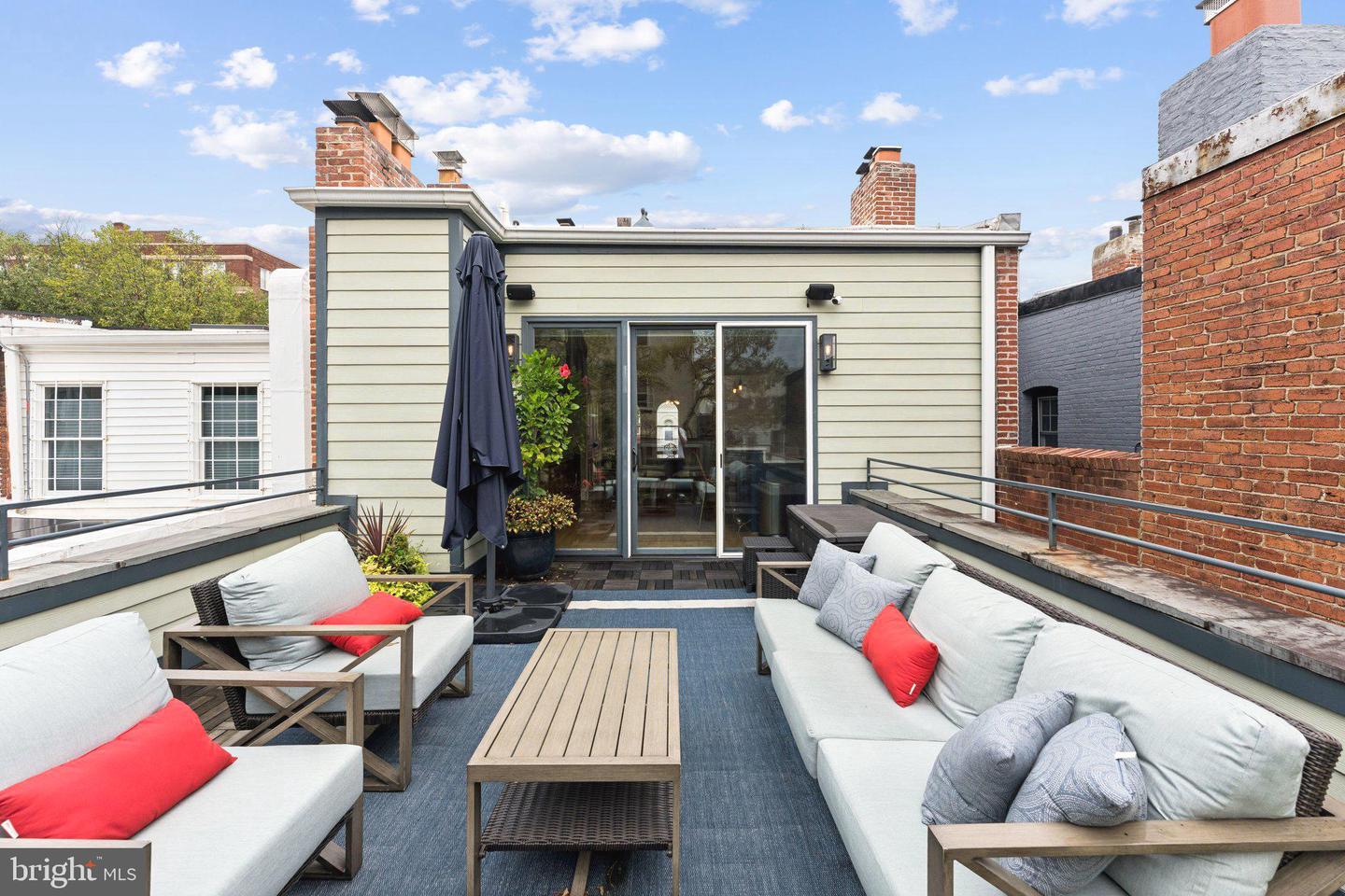 1620 S ST NW, WASHINGTON, District Of Columbia 20009, 5 Bedrooms Bedrooms, ,5 BathroomsBathrooms,Residential,For sale,1620 S ST NW,DCDC2223642 MLS # DCDC2223642