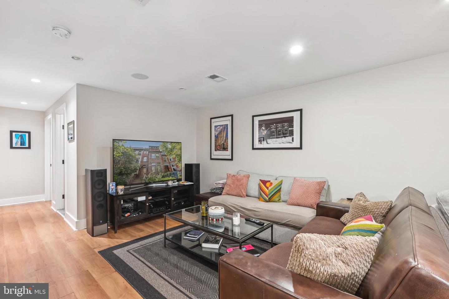 1620 S ST NW, WASHINGTON, District Of Columbia 20009, 5 Bedrooms Bedrooms, ,5 BathroomsBathrooms,Residential,For sale,1620 S ST NW,DCDC2223642 MLS # DCDC2223642