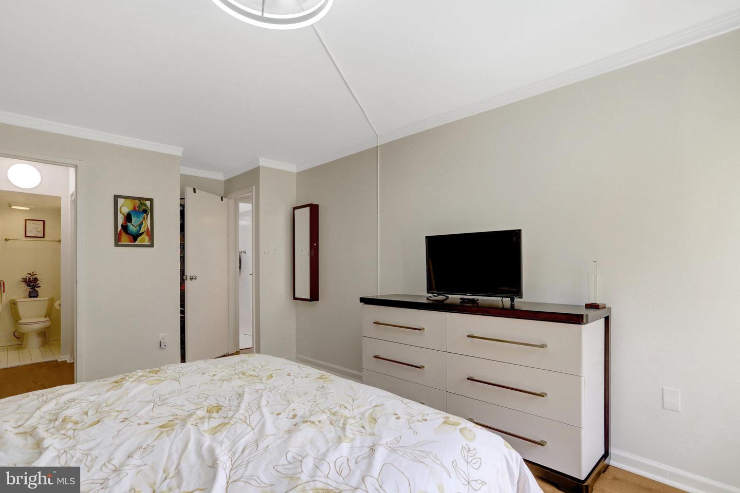6300 STEVENSON AVE #311, ALEXANDRIA, Virginia 22304, 2 Bedrooms Bedrooms, ,2 BathroomsBathrooms,Residential,For sale,6300 STEVENSON AVE #311,VAAX2050060 MLS # VAAX2050060