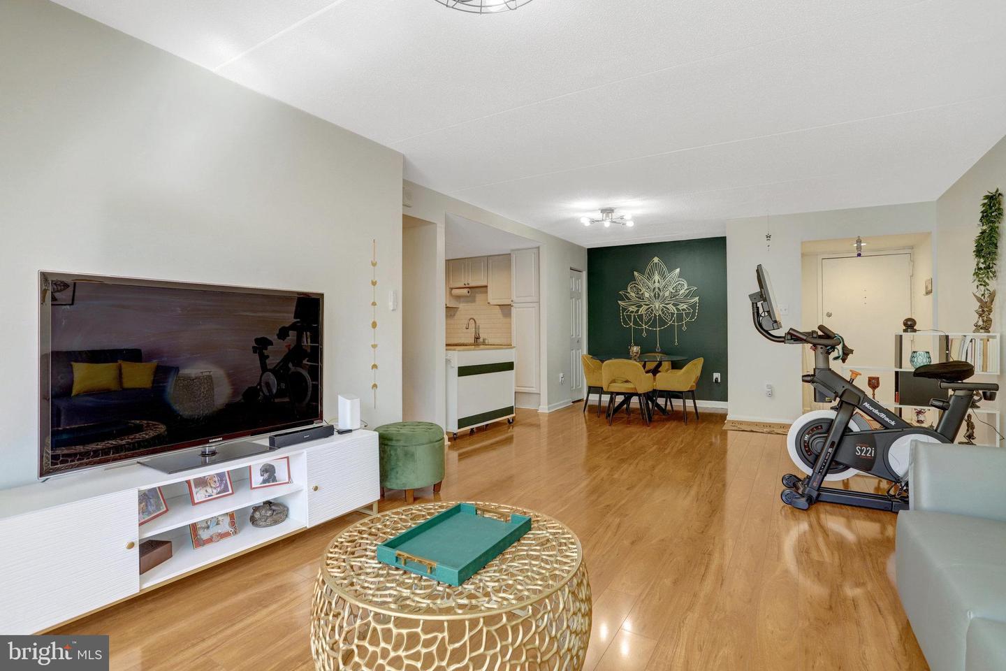6300 STEVENSON AVE #311, ALEXANDRIA, Virginia 22304, 2 Bedrooms Bedrooms, ,2 BathroomsBathrooms,Residential,For sale,6300 STEVENSON AVE #311,VAAX2050060 MLS # VAAX2050060