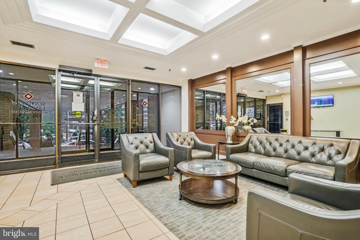 6300 STEVENSON AVE #311, ALEXANDRIA, Virginia 22304, 2 Bedrooms Bedrooms, ,2 BathroomsBathrooms,Residential,For sale,6300 STEVENSON AVE #311,VAAX2050060 MLS # VAAX2050060