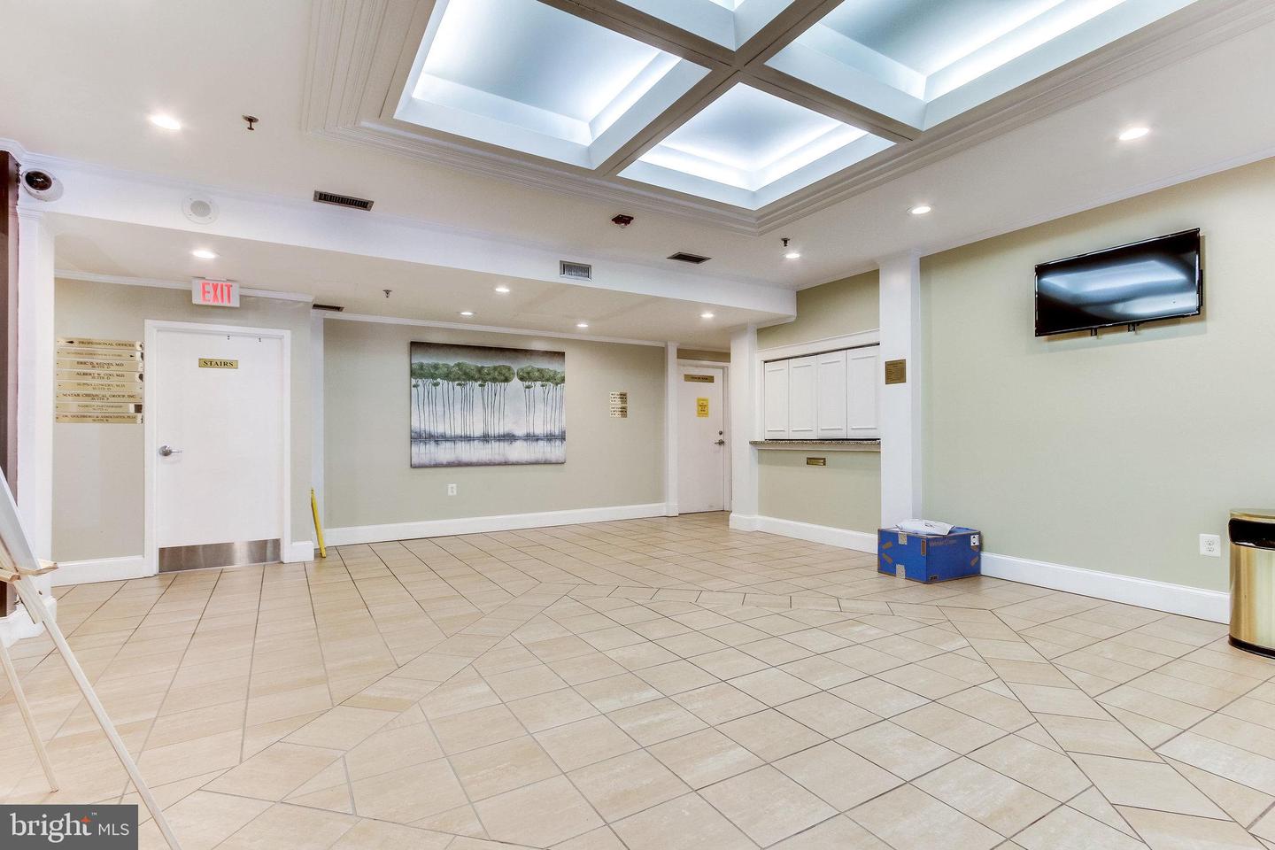 6300 STEVENSON AVE #311, ALEXANDRIA, Virginia 22304, 2 Bedrooms Bedrooms, ,2 BathroomsBathrooms,Residential,For sale,6300 STEVENSON AVE #311,VAAX2050060 MLS # VAAX2050060