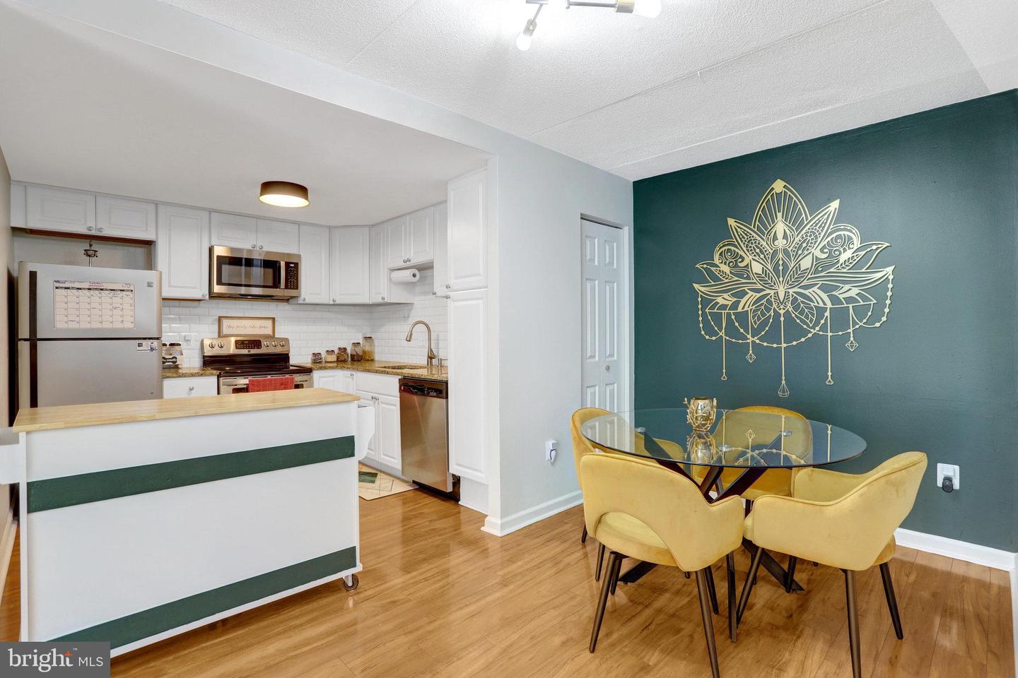 6300 STEVENSON AVE #311, ALEXANDRIA, Virginia 22304, 2 Bedrooms Bedrooms, ,2 BathroomsBathrooms,Residential,For sale,6300 STEVENSON AVE #311,VAAX2050060 MLS # VAAX2050060