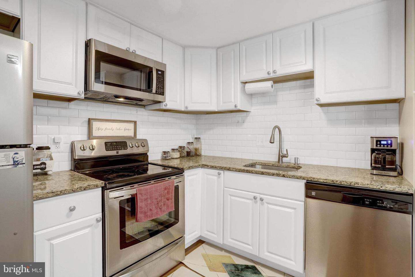6300 STEVENSON AVE #311, ALEXANDRIA, Virginia 22304, 2 Bedrooms Bedrooms, ,2 BathroomsBathrooms,Residential,For sale,6300 STEVENSON AVE #311,VAAX2050060 MLS # VAAX2050060