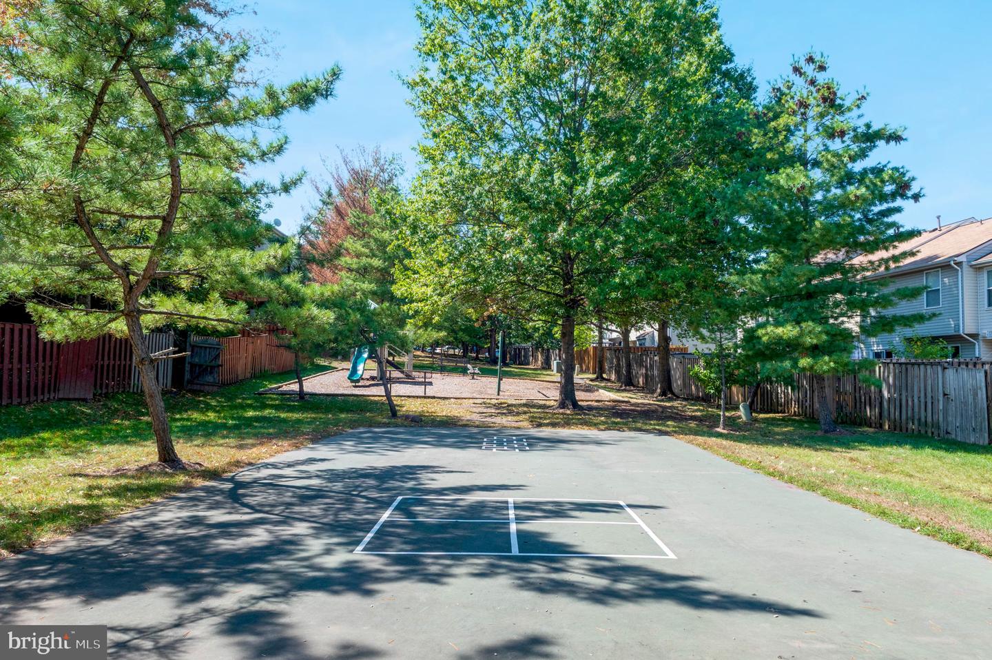 6427 MCCOY, CENTREVILLE, Virginia 20121, 4 Bedrooms Bedrooms, ,3 BathroomsBathrooms,Residential,For sale,6427 MCCOY,VAFX2268742 MLS # VAFX2268742
