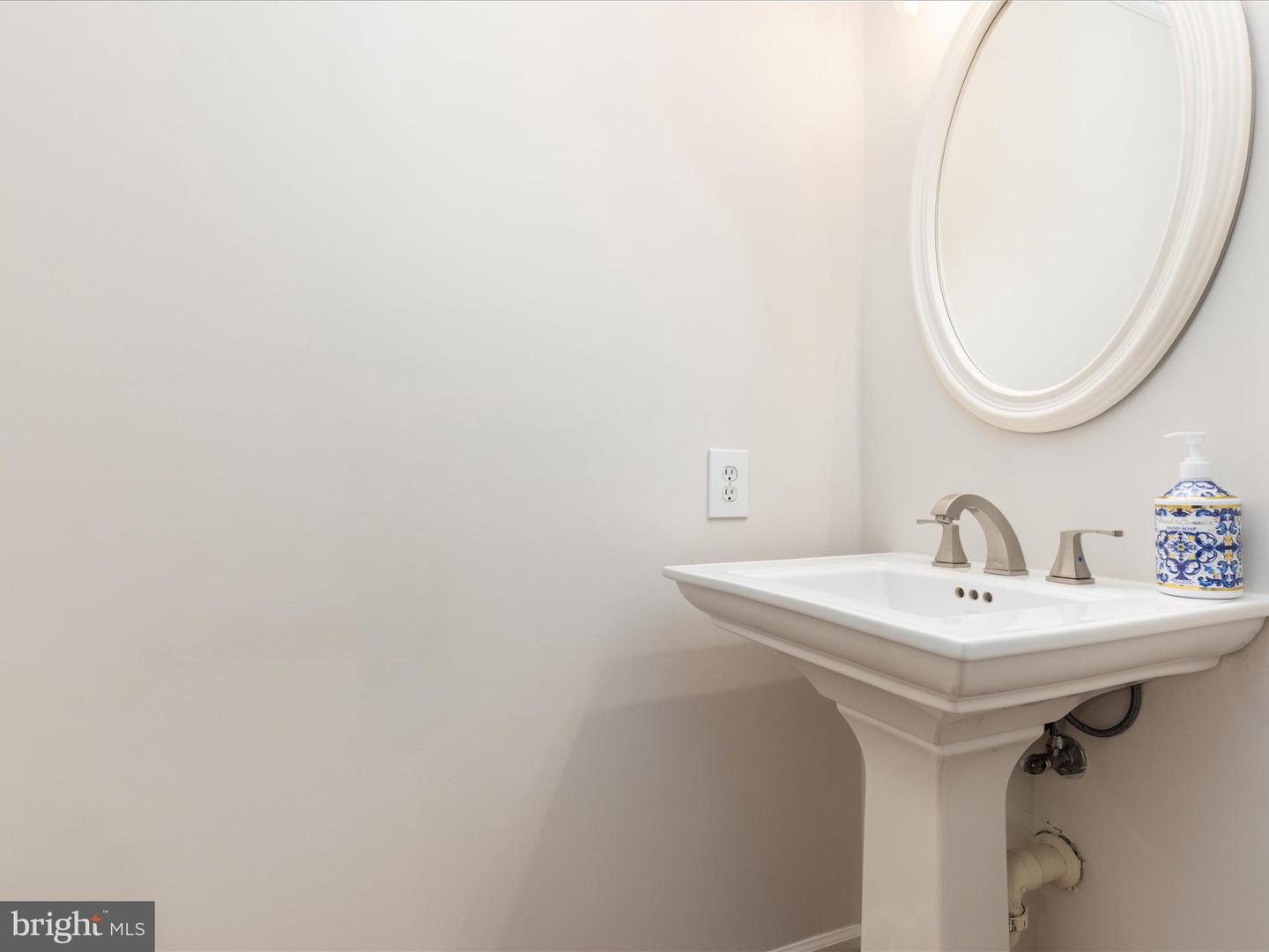 1432 MOORE PL SW, LEESBURG, Virginia 20175, 4 Bedrooms Bedrooms, ,3 BathroomsBathrooms,Residential,For sale,1432 MOORE PL SW,VALO2107392 MLS # VALO2107392