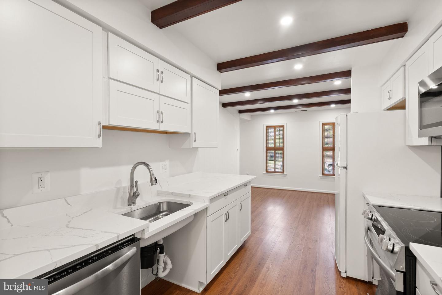 5443 RICHENBACHER AVE, ALEXANDRIA, Virginia 22304, 3 Bedrooms Bedrooms, 7 Rooms Rooms,3 BathroomsBathrooms,Residential,For sale,5443 RICHENBACHER AVE,VAAX2050068 MLS # VAAX2050068