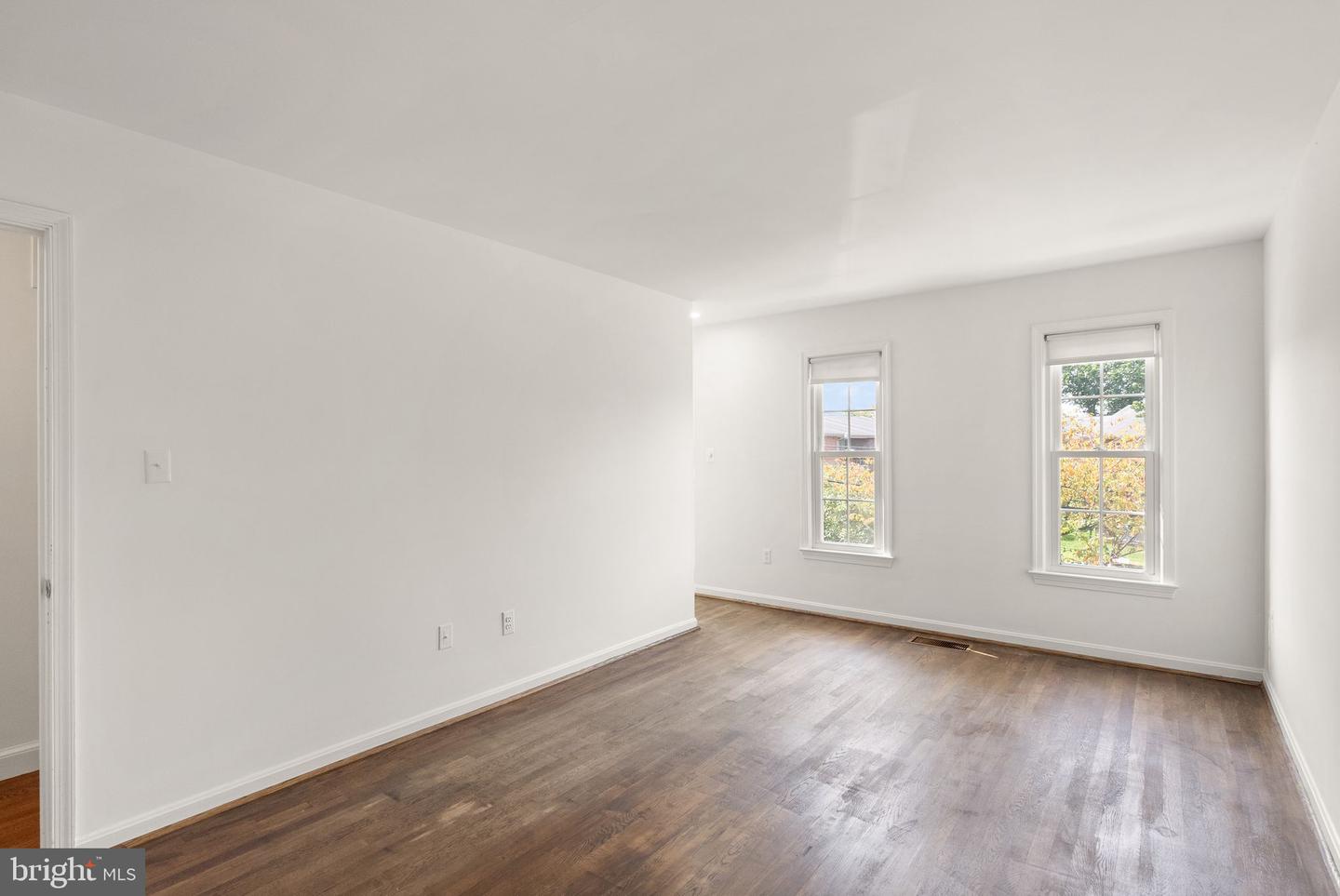 5443 RICHENBACHER AVE, ALEXANDRIA, Virginia 22304, 3 Bedrooms Bedrooms, 7 Rooms Rooms,3 BathroomsBathrooms,Residential,For sale,5443 RICHENBACHER AVE,VAAX2050068 MLS # VAAX2050068