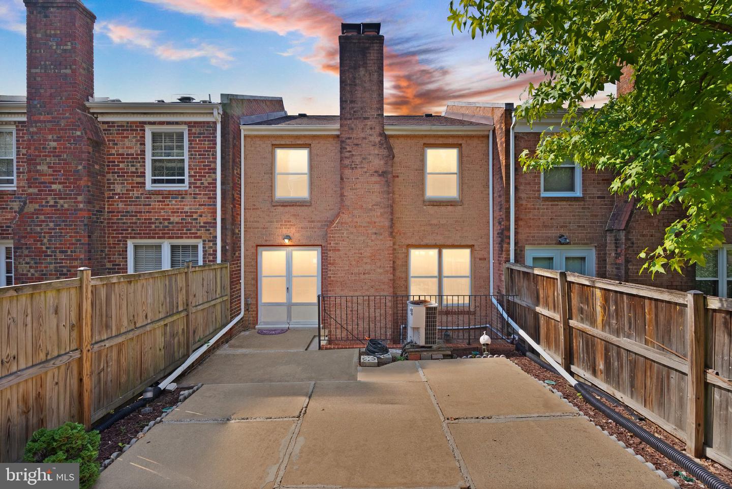 5443 RICHENBACHER AVE, ALEXANDRIA, Virginia 22304, 3 Bedrooms Bedrooms, 7 Rooms Rooms,3 BathroomsBathrooms,Residential,For sale,5443 RICHENBACHER AVE,VAAX2050068 MLS # VAAX2050068