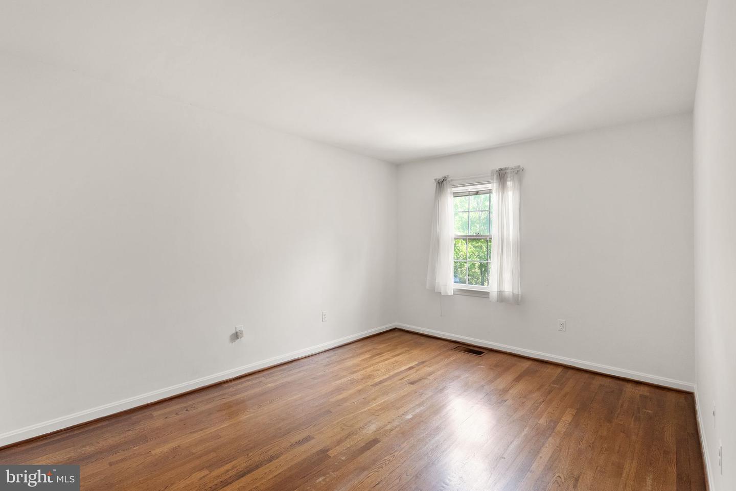 5443 RICHENBACHER AVE, ALEXANDRIA, Virginia 22304, 3 Bedrooms Bedrooms, 7 Rooms Rooms,3 BathroomsBathrooms,Residential,For sale,5443 RICHENBACHER AVE,VAAX2050068 MLS # VAAX2050068