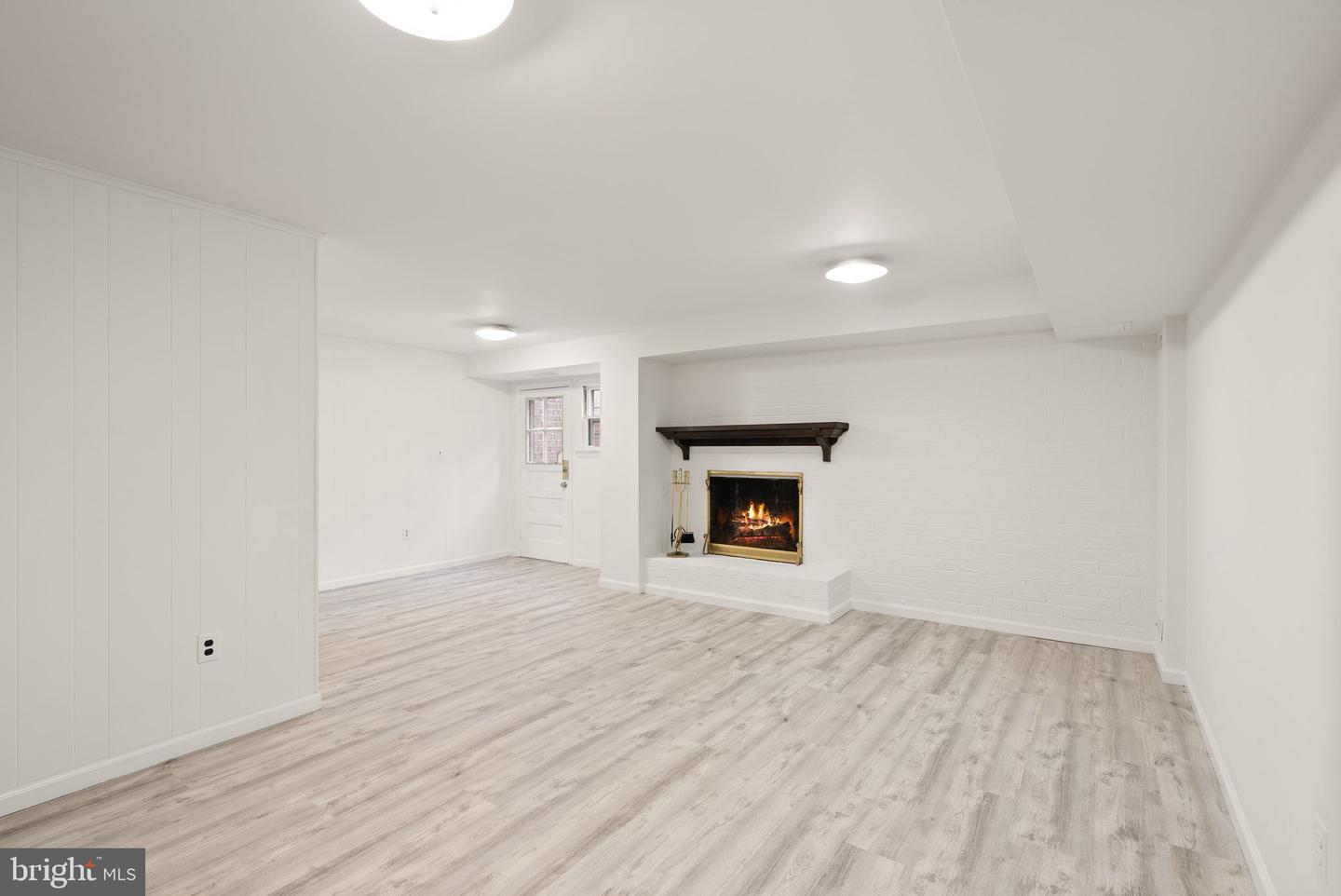 5443 RICHENBACHER AVE, ALEXANDRIA, Virginia 22304, 3 Bedrooms Bedrooms, 7 Rooms Rooms,3 BathroomsBathrooms,Residential,For sale,5443 RICHENBACHER AVE,VAAX2050068 MLS # VAAX2050068