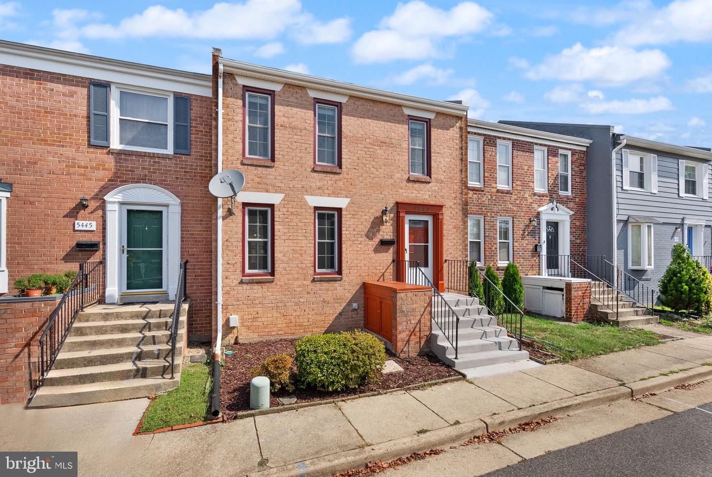 5443 RICHENBACHER AVE, ALEXANDRIA, Virginia 22304, 3 Bedrooms Bedrooms, 7 Rooms Rooms,3 BathroomsBathrooms,Residential,For sale,5443 RICHENBACHER AVE,VAAX2050068 MLS # VAAX2050068