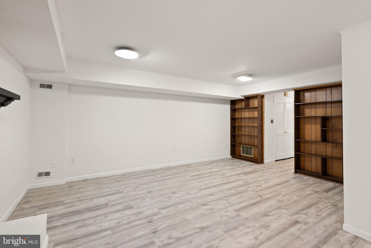 5443 RICHENBACHER AVE, ALEXANDRIA, Virginia 22304, 3 Bedrooms Bedrooms, 7 Rooms Rooms,3 BathroomsBathrooms,Residential,For sale,5443 RICHENBACHER AVE,VAAX2050068 MLS # VAAX2050068