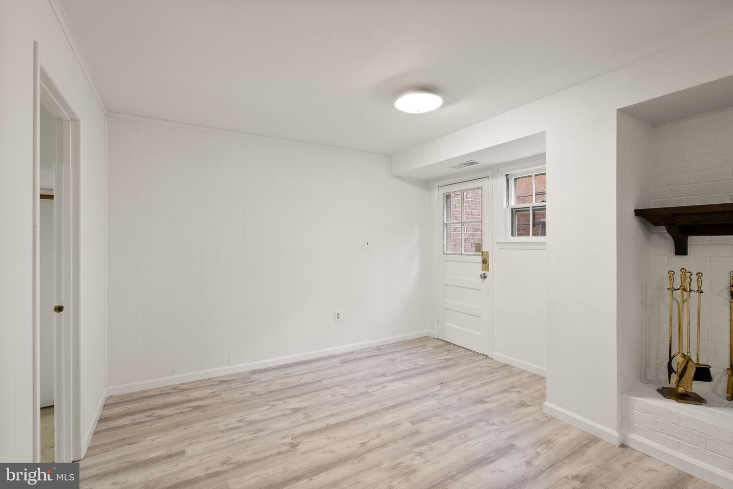 5443 RICHENBACHER AVE, ALEXANDRIA, Virginia 22304, 3 Bedrooms Bedrooms, 7 Rooms Rooms,3 BathroomsBathrooms,Residential,For sale,5443 RICHENBACHER AVE,VAAX2050068 MLS # VAAX2050068