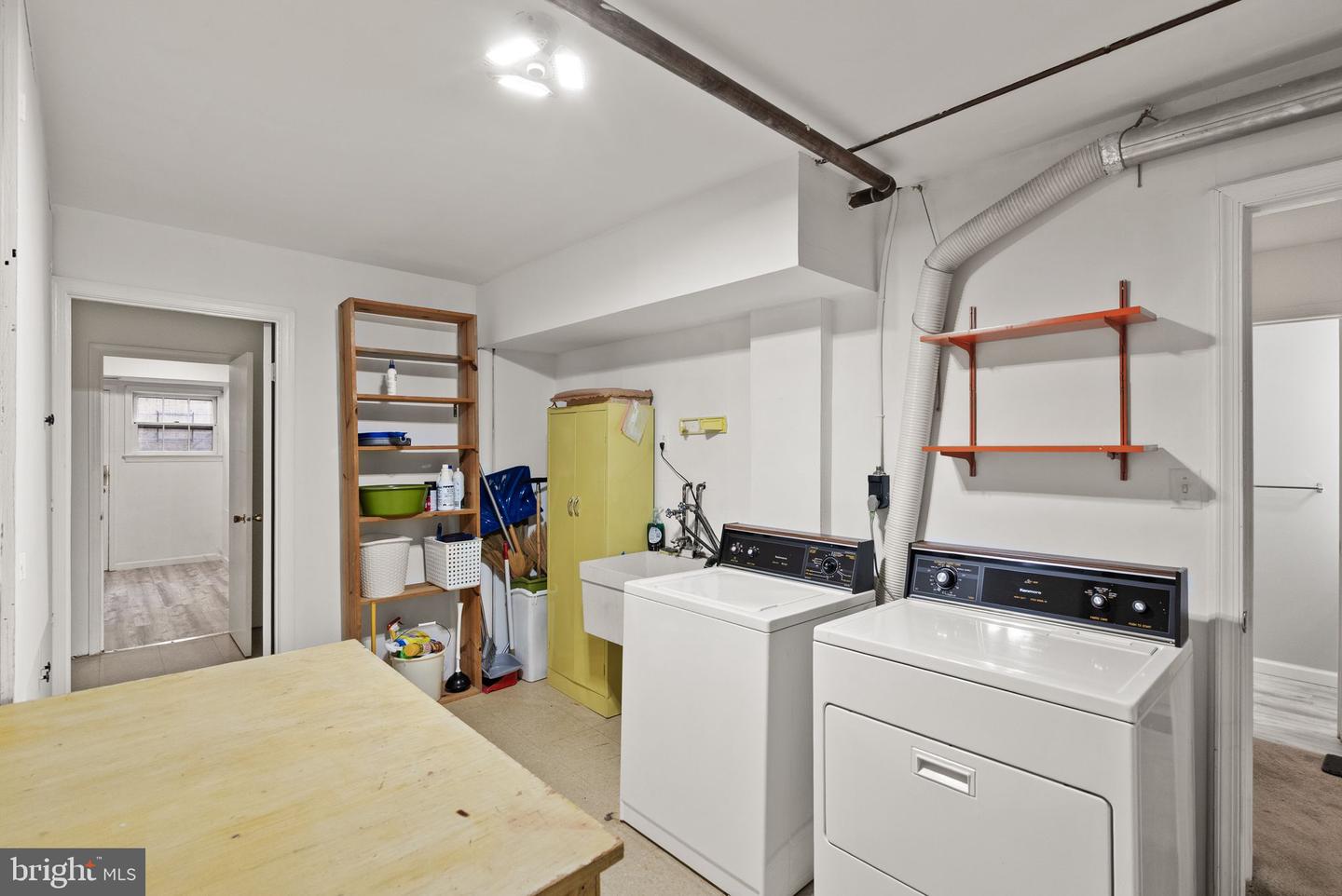 5443 RICHENBACHER AVE, ALEXANDRIA, Virginia 22304, 3 Bedrooms Bedrooms, 7 Rooms Rooms,3 BathroomsBathrooms,Residential,For sale,5443 RICHENBACHER AVE,VAAX2050068 MLS # VAAX2050068