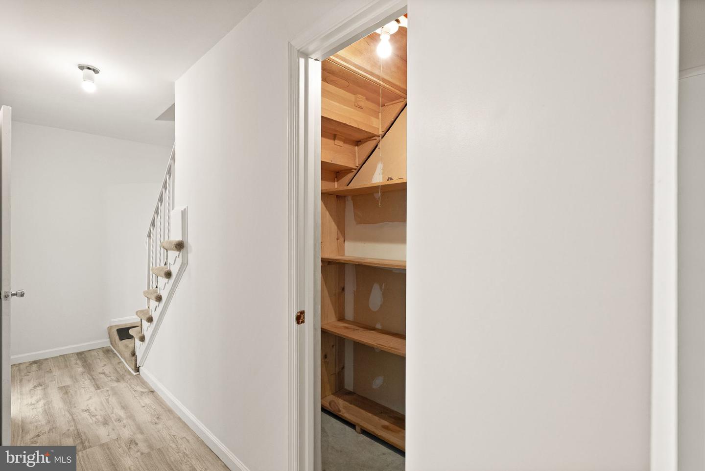 5443 RICHENBACHER AVE, ALEXANDRIA, Virginia 22304, 3 Bedrooms Bedrooms, 7 Rooms Rooms,3 BathroomsBathrooms,Residential,For sale,5443 RICHENBACHER AVE,VAAX2050068 MLS # VAAX2050068