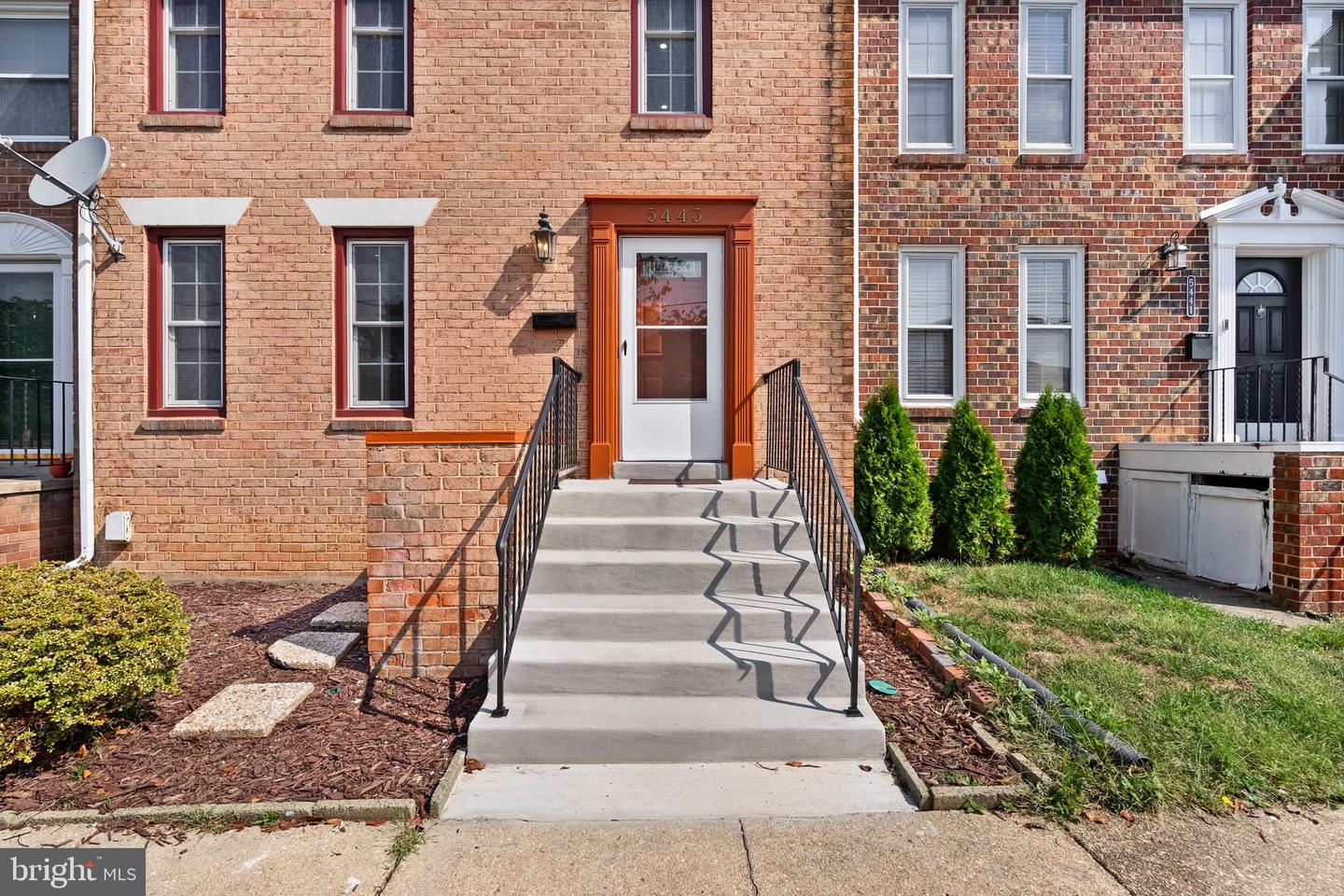 5443 RICHENBACHER AVE, ALEXANDRIA, Virginia 22304, 3 Bedrooms Bedrooms, 7 Rooms Rooms,3 BathroomsBathrooms,Residential,For sale,5443 RICHENBACHER AVE,VAAX2050068 MLS # VAAX2050068