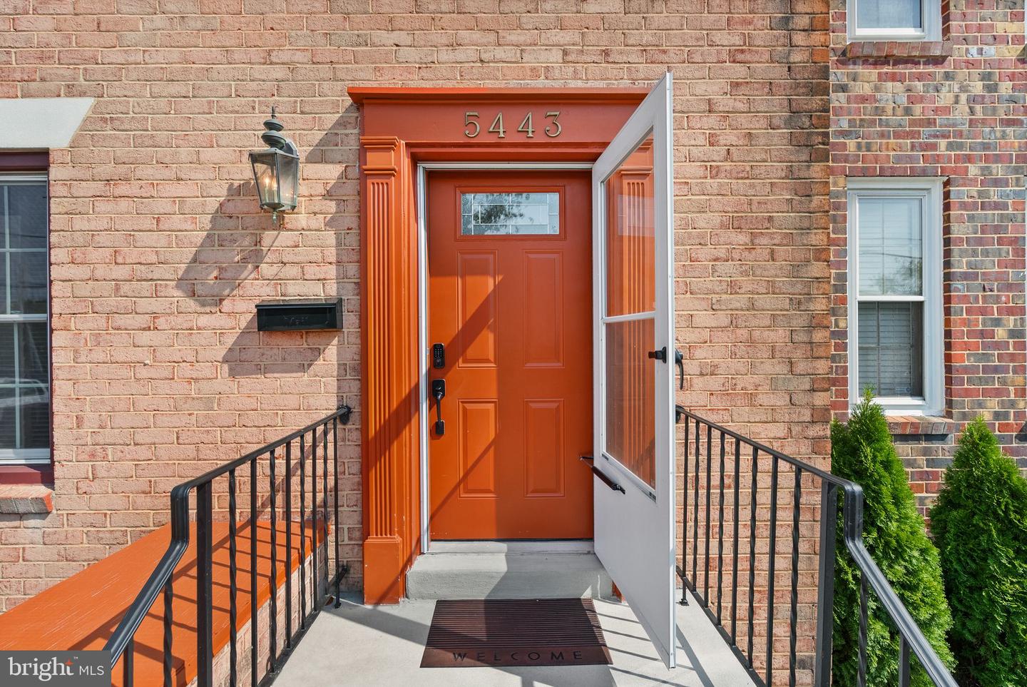 5443 RICHENBACHER AVE, ALEXANDRIA, Virginia 22304, 3 Bedrooms Bedrooms, 7 Rooms Rooms,3 BathroomsBathrooms,Residential,For sale,5443 RICHENBACHER AVE,VAAX2050068 MLS # VAAX2050068