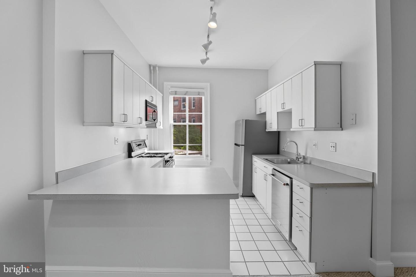 1507 VERMONT AVE NW, WASHINGTON, District Of Columbia 20005, 4 Bedrooms Bedrooms, ,4 BathroomsBathrooms,Residential,For sale,1507 VERMONT AVE NW,DCDC2223746 MLS # DCDC2223746