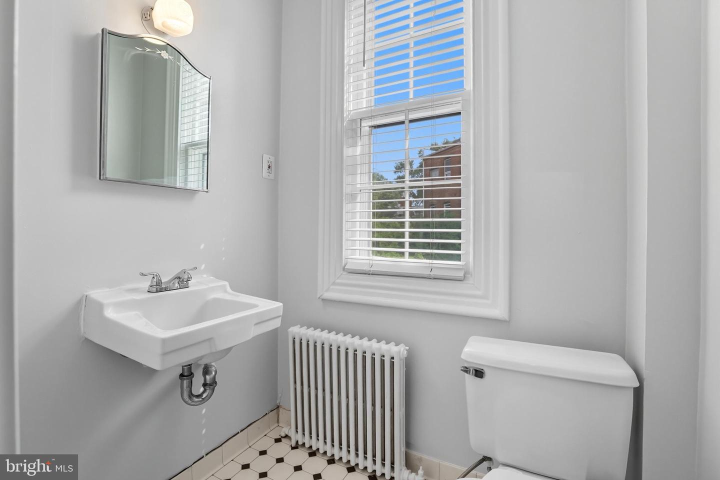 1507 VERMONT AVE NW, WASHINGTON, District Of Columbia 20005, 4 Bedrooms Bedrooms, ,4 BathroomsBathrooms,Residential,For sale,1507 VERMONT AVE NW,DCDC2223746 MLS # DCDC2223746