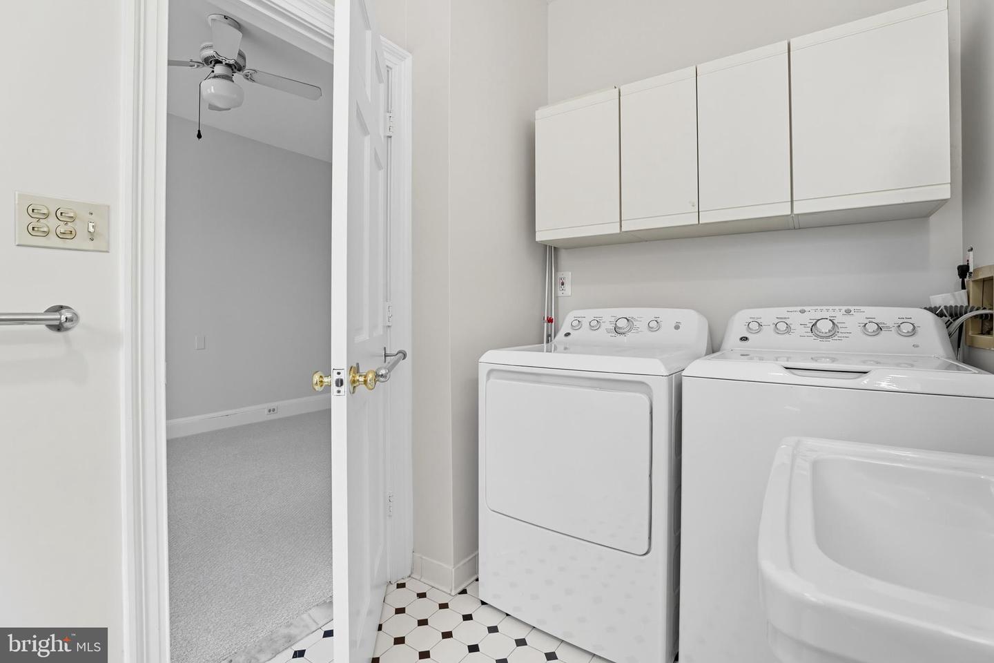 1507 VERMONT AVE NW, WASHINGTON, District Of Columbia 20005, 4 Bedrooms Bedrooms, ,4 BathroomsBathrooms,Residential,For sale,1507 VERMONT AVE NW,DCDC2223746 MLS # DCDC2223746