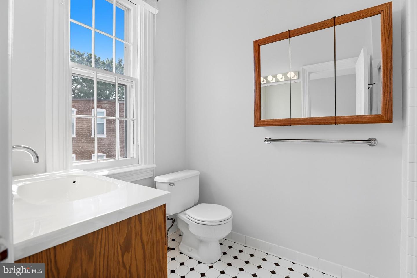 1507 VERMONT AVE NW, WASHINGTON, District Of Columbia 20005, 4 Bedrooms Bedrooms, ,4 BathroomsBathrooms,Residential,For sale,1507 VERMONT AVE NW,DCDC2223746 MLS # DCDC2223746