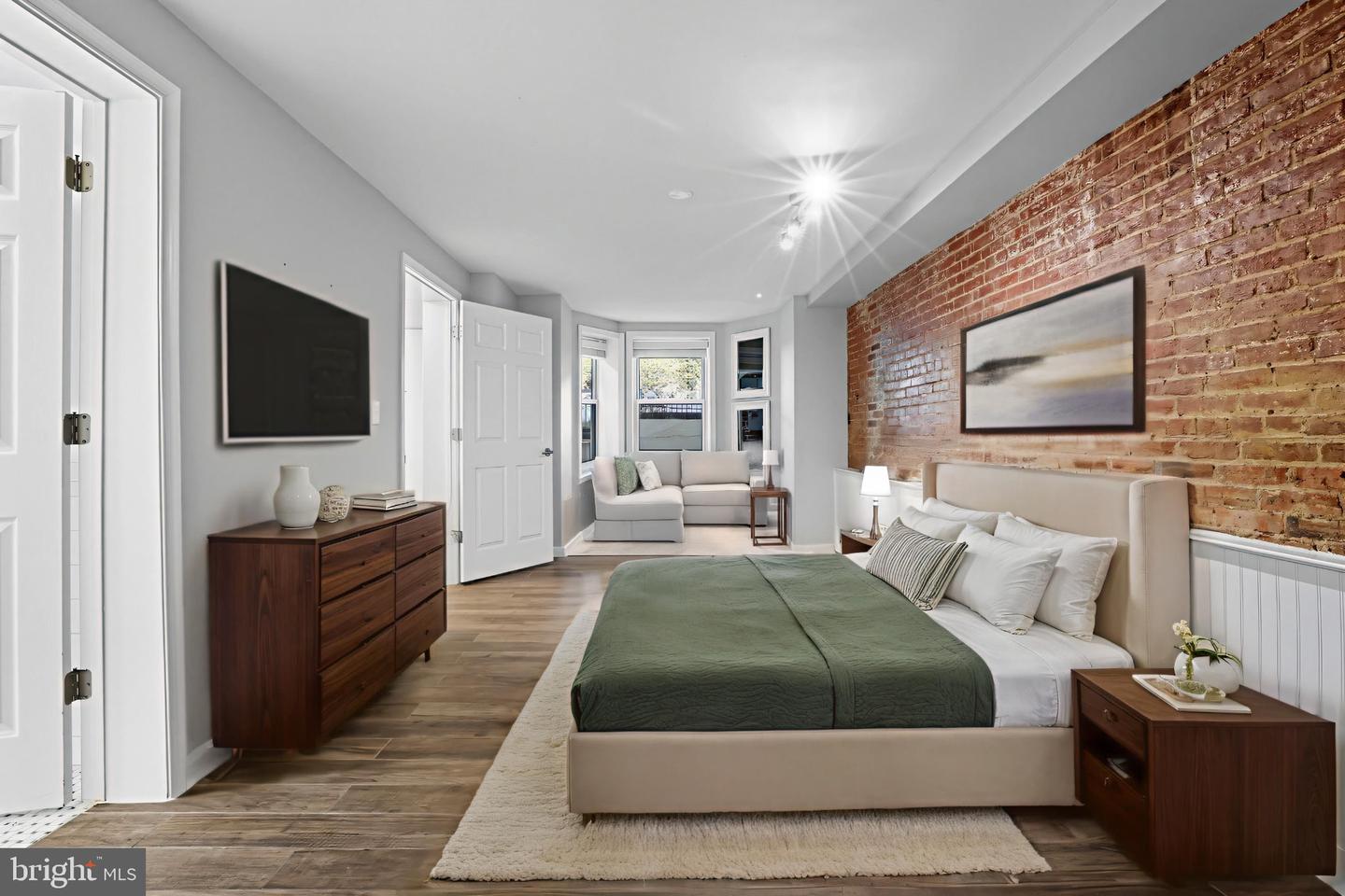 1507 VERMONT AVE NW, WASHINGTON, District Of Columbia 20005, 4 Bedrooms Bedrooms, ,4 BathroomsBathrooms,Residential,For sale,1507 VERMONT AVE NW,DCDC2223746 MLS # DCDC2223746