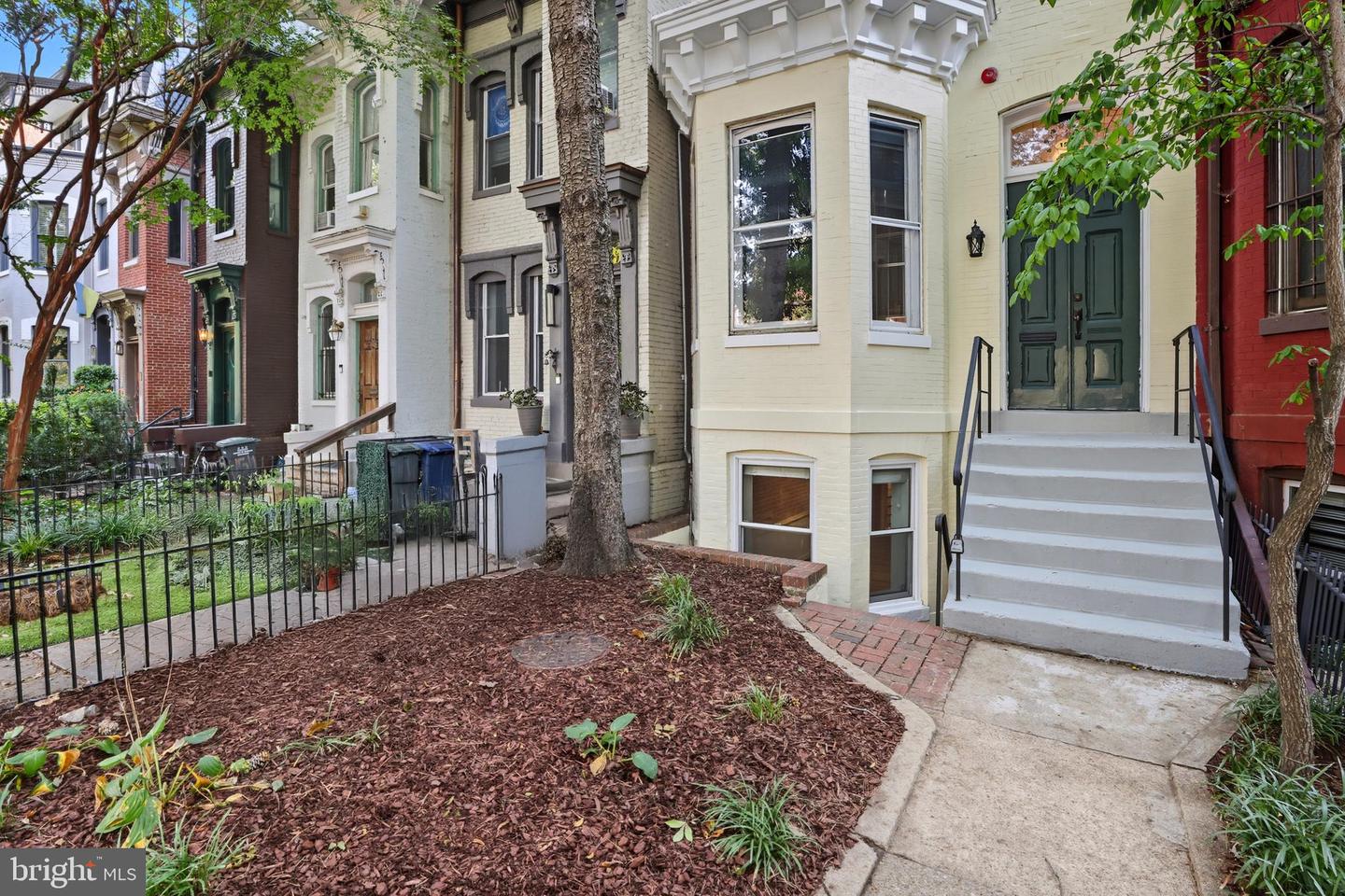 1507 VERMONT AVE NW, WASHINGTON, District Of Columbia 20005, 4 Bedrooms Bedrooms, ,4 BathroomsBathrooms,Residential,For sale,1507 VERMONT AVE NW,DCDC2223746 MLS # DCDC2223746