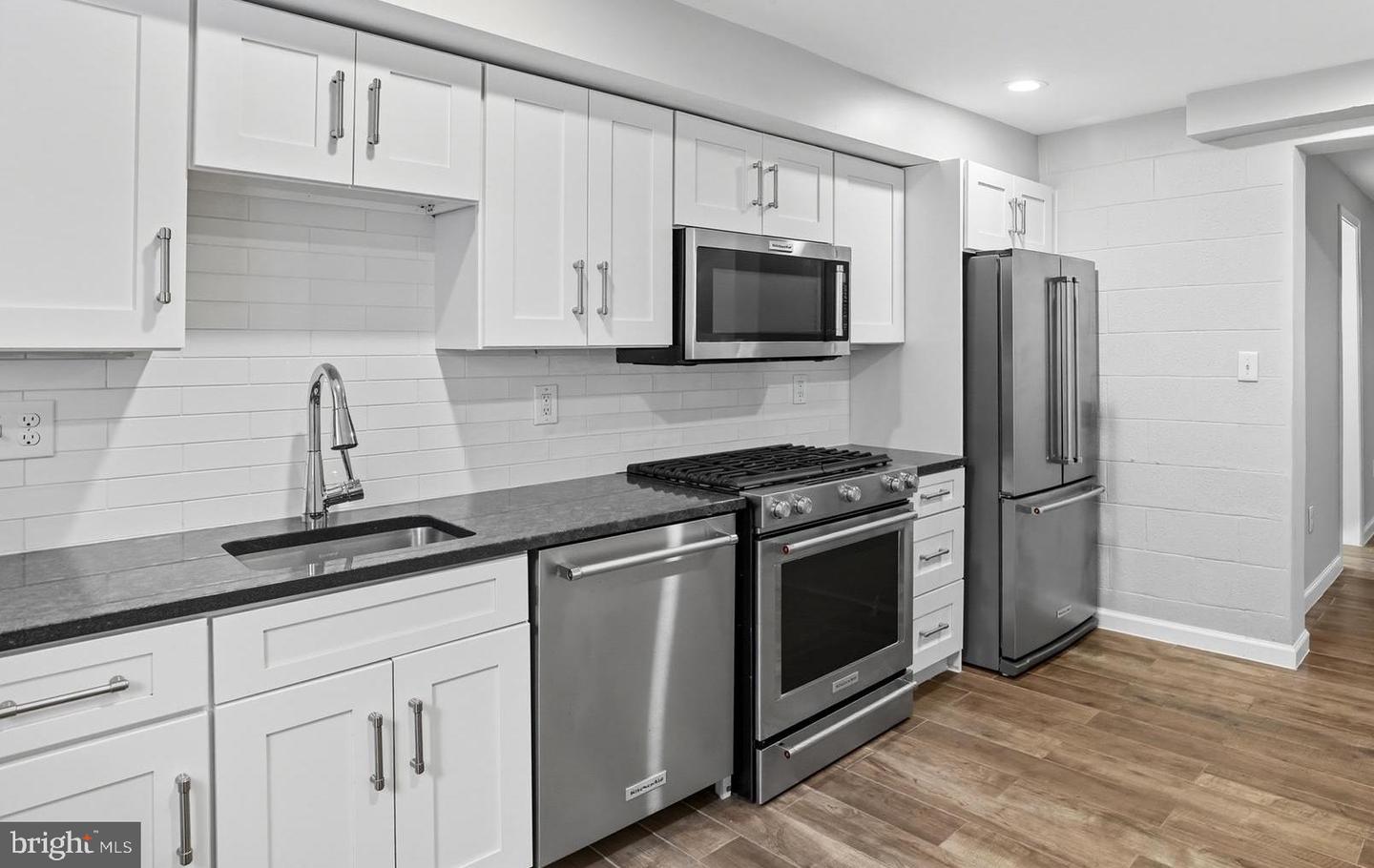1507 VERMONT AVE NW, WASHINGTON, District Of Columbia 20005, 4 Bedrooms Bedrooms, ,4 BathroomsBathrooms,Residential,For sale,1507 VERMONT AVE NW,DCDC2223746 MLS # DCDC2223746