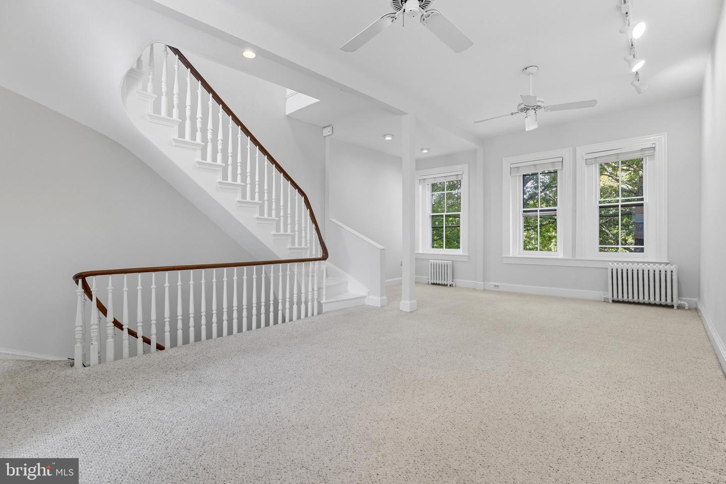 1507 VERMONT AVE NW, WASHINGTON, District Of Columbia 20005, 4 Bedrooms Bedrooms, ,4 BathroomsBathrooms,Residential,For sale,1507 VERMONT AVE NW,DCDC2223746 MLS # DCDC2223746