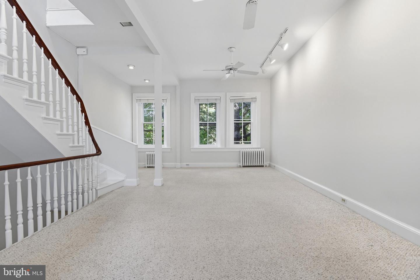 1507 VERMONT AVE NW, WASHINGTON, District Of Columbia 20005, 4 Bedrooms Bedrooms, ,4 BathroomsBathrooms,Residential,For sale,1507 VERMONT AVE NW,DCDC2223746 MLS # DCDC2223746