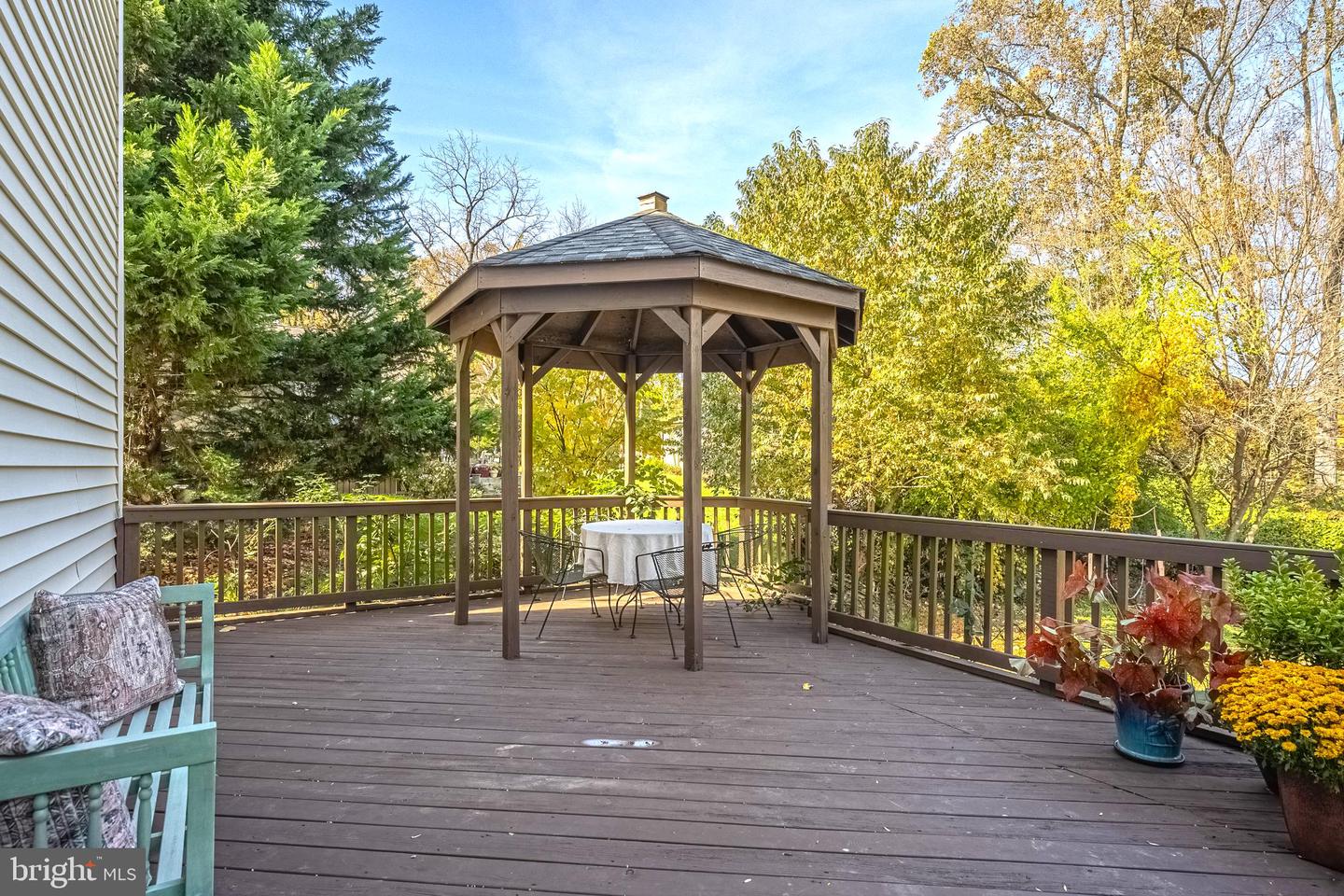10606 ORCHARD ST, FAIRFAX, Virginia 22030, 5 Bedrooms Bedrooms, 10 Rooms Rooms,3 BathroomsBathrooms,Residential,For sale,10606 ORCHARD ST,VAFC2007084 MLS # VAFC2007084